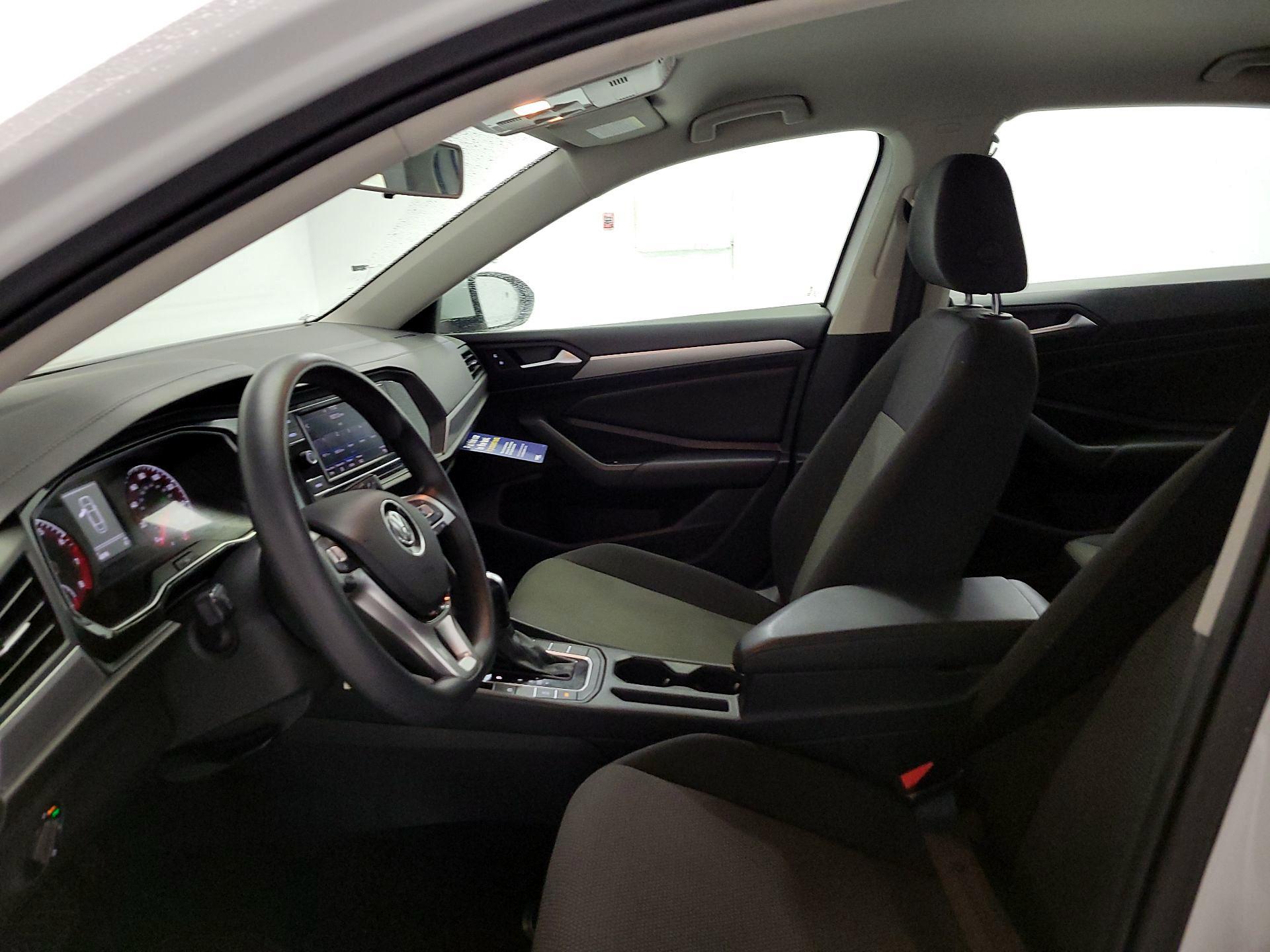 Thumbnail: 2020 Volkswagen Jetta - 11