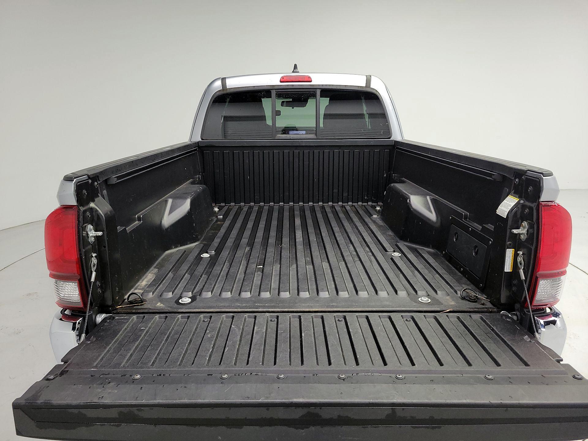 Thumbnail: 2022 Toyota Tacoma - 20