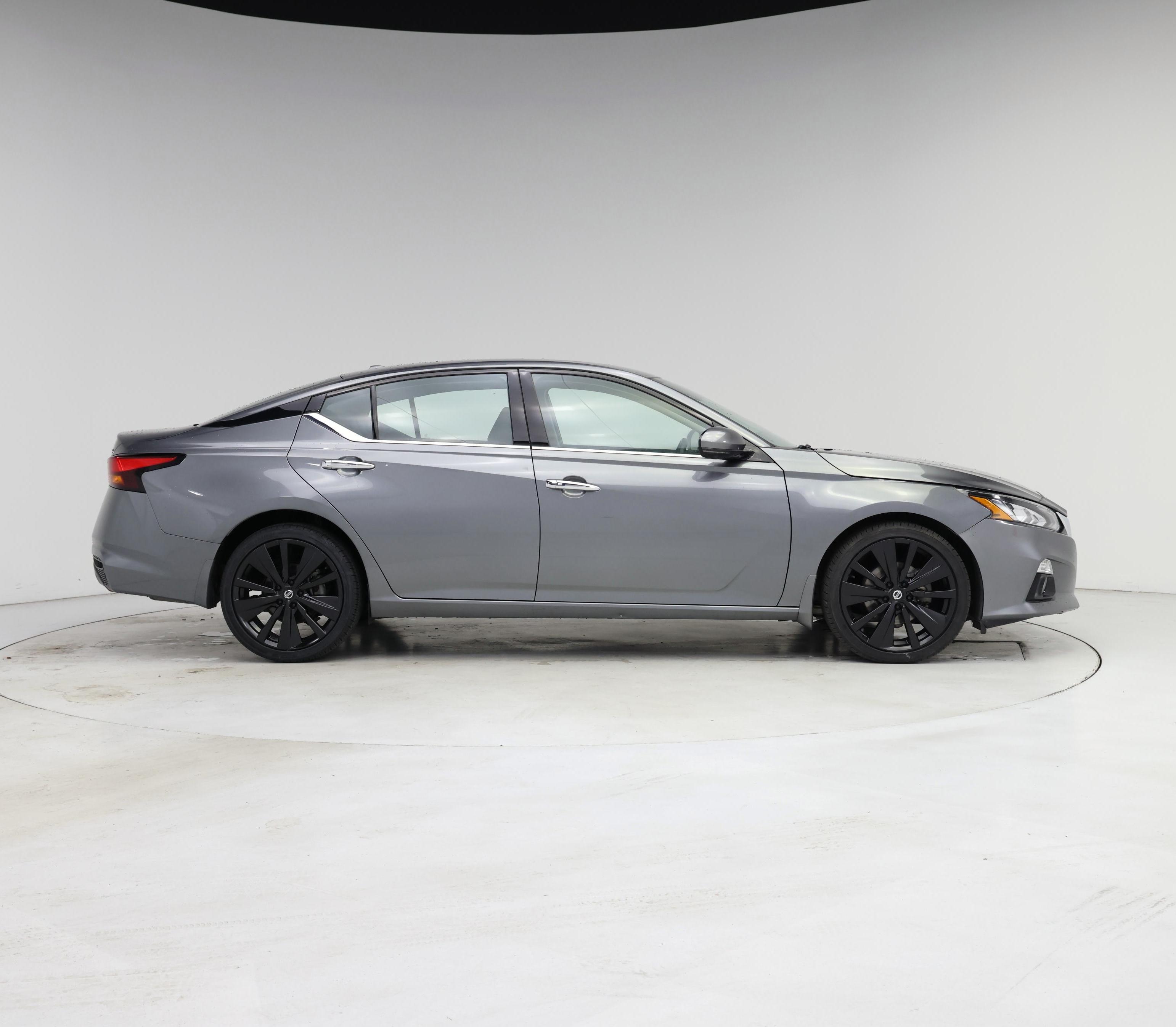 Thumbnail: 2021 Nissan Altima - 7