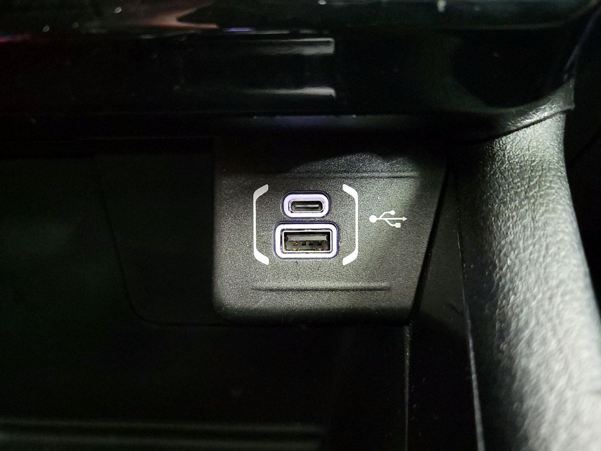 Thumbnail: 2022 Jeep Compass - 18