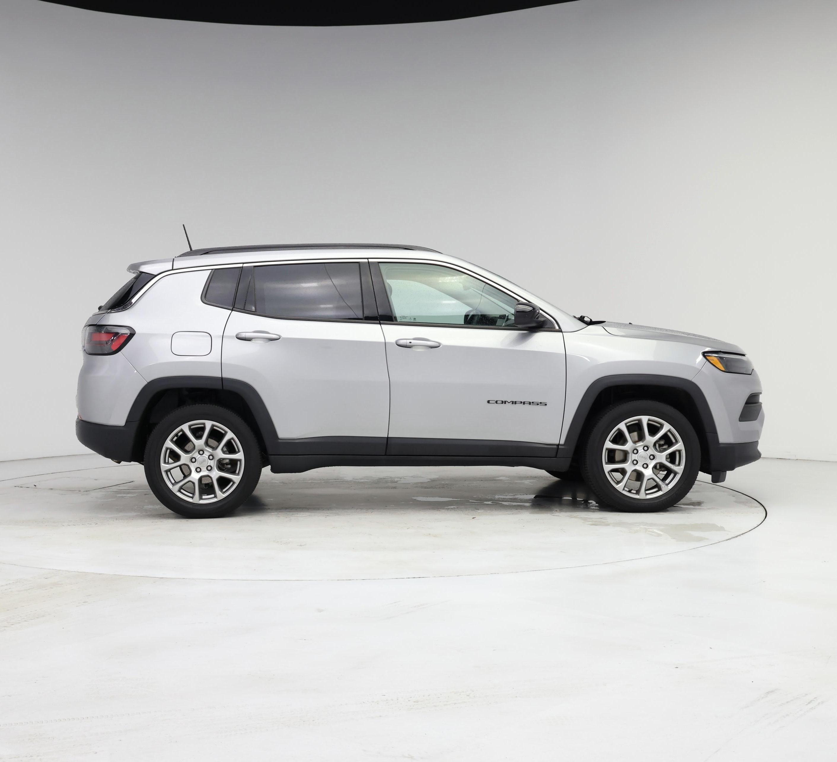 Thumbnail: 2022 Jeep Compass - 7