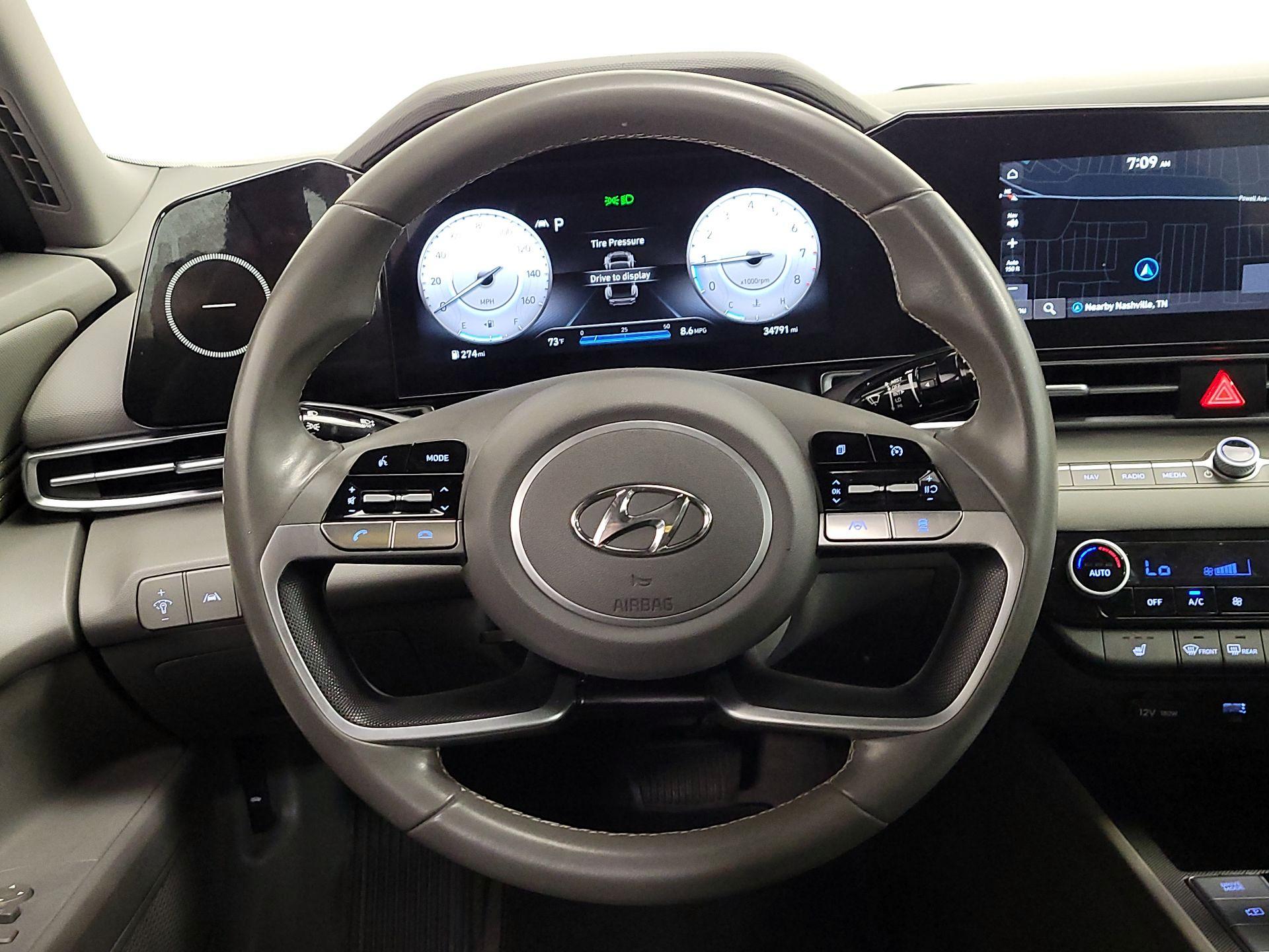 Thumbnail: 2023 Hyundai Elantra - 10
