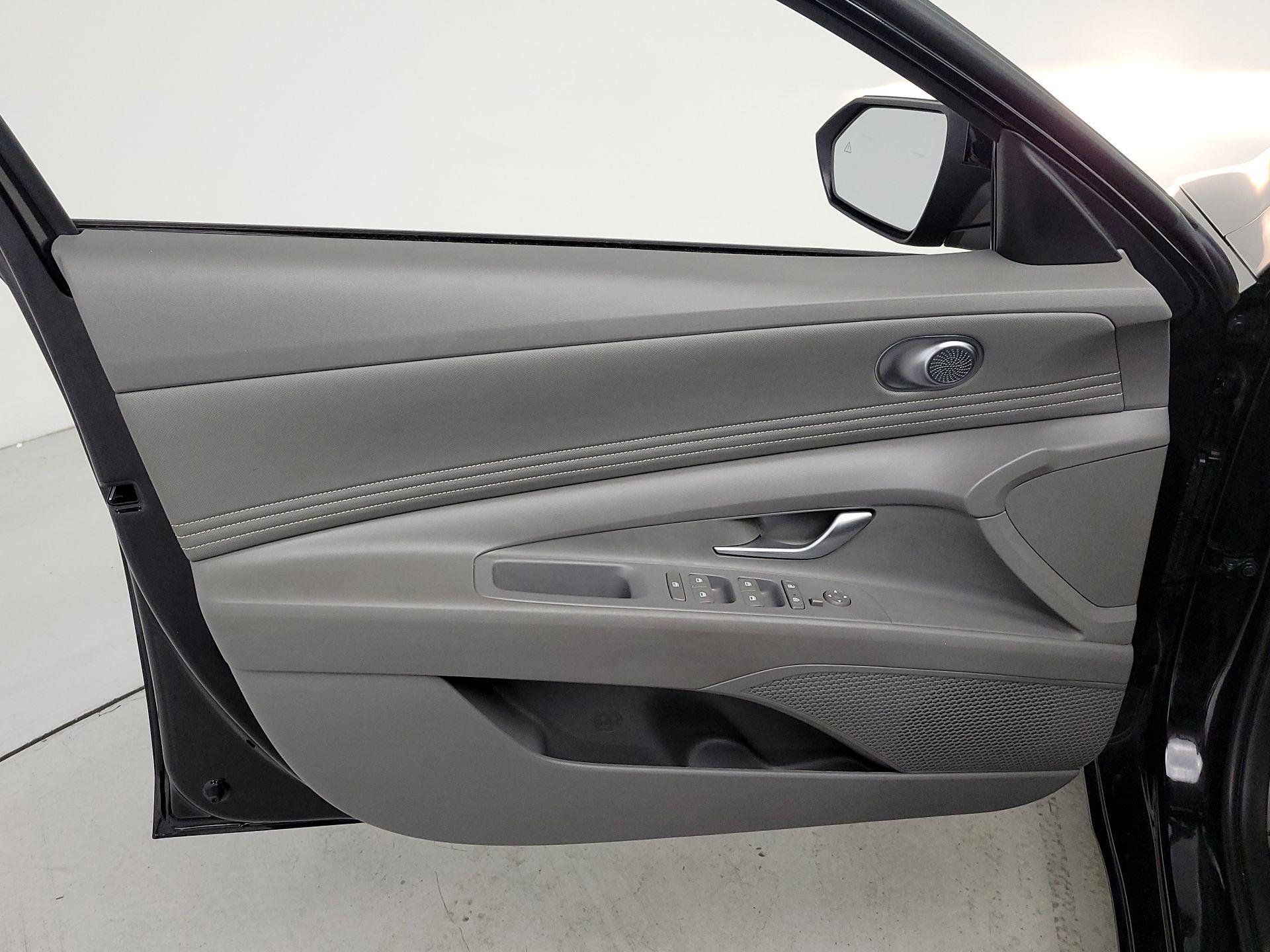 Thumbnail: 2023 Hyundai Elantra - 12