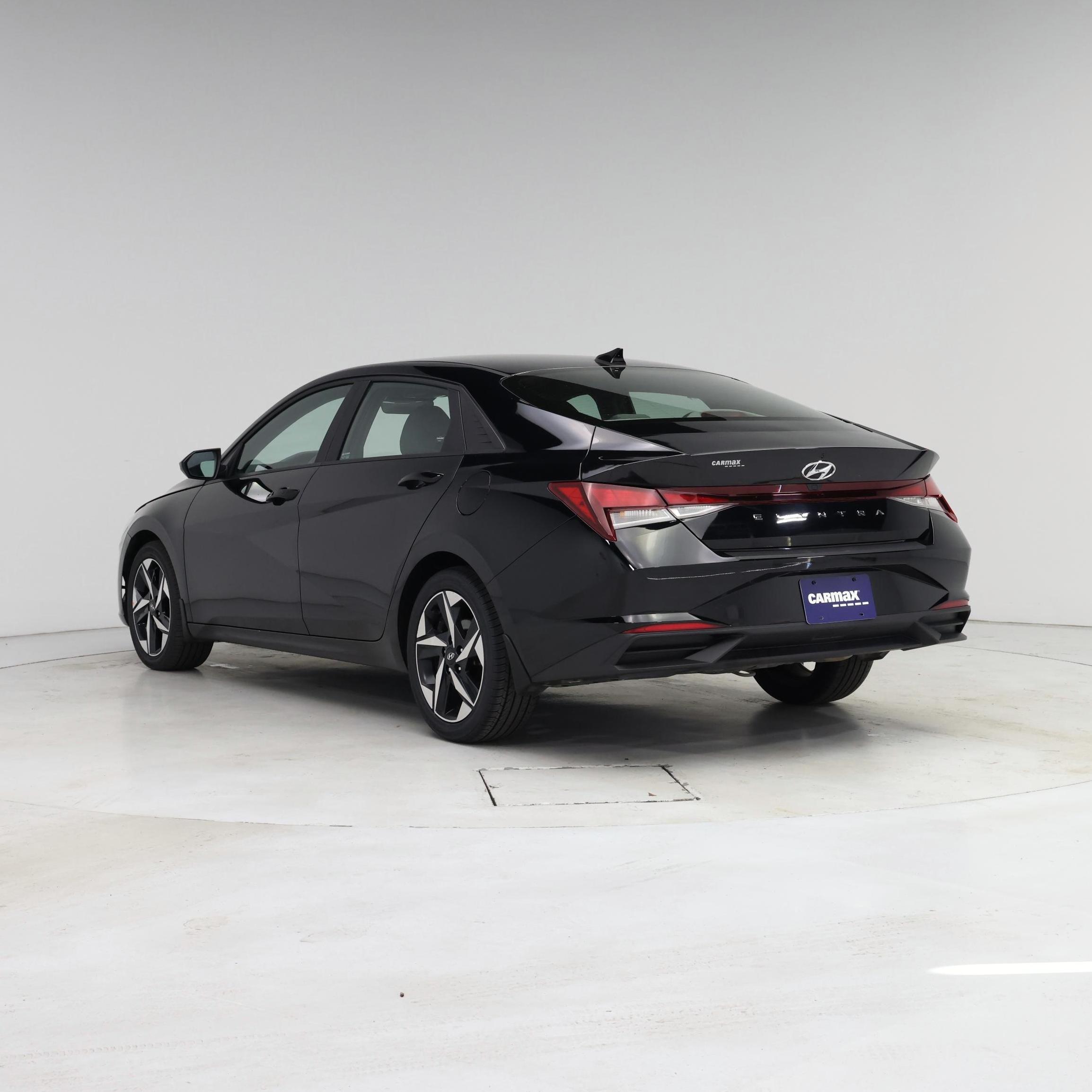 Thumbnail: 2023 Hyundai Elantra - 2