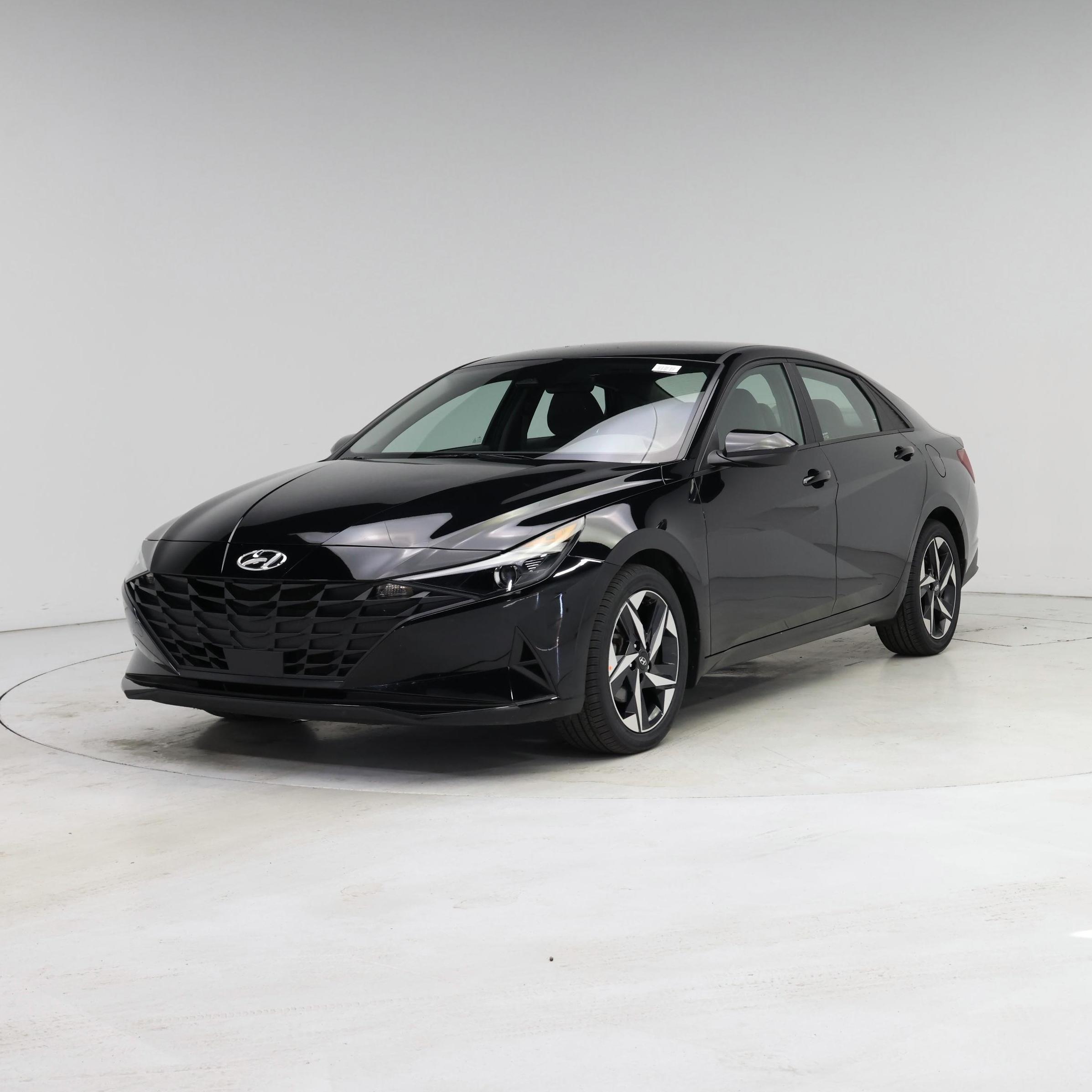 Thumbnail: 2023 Hyundai Elantra - 4