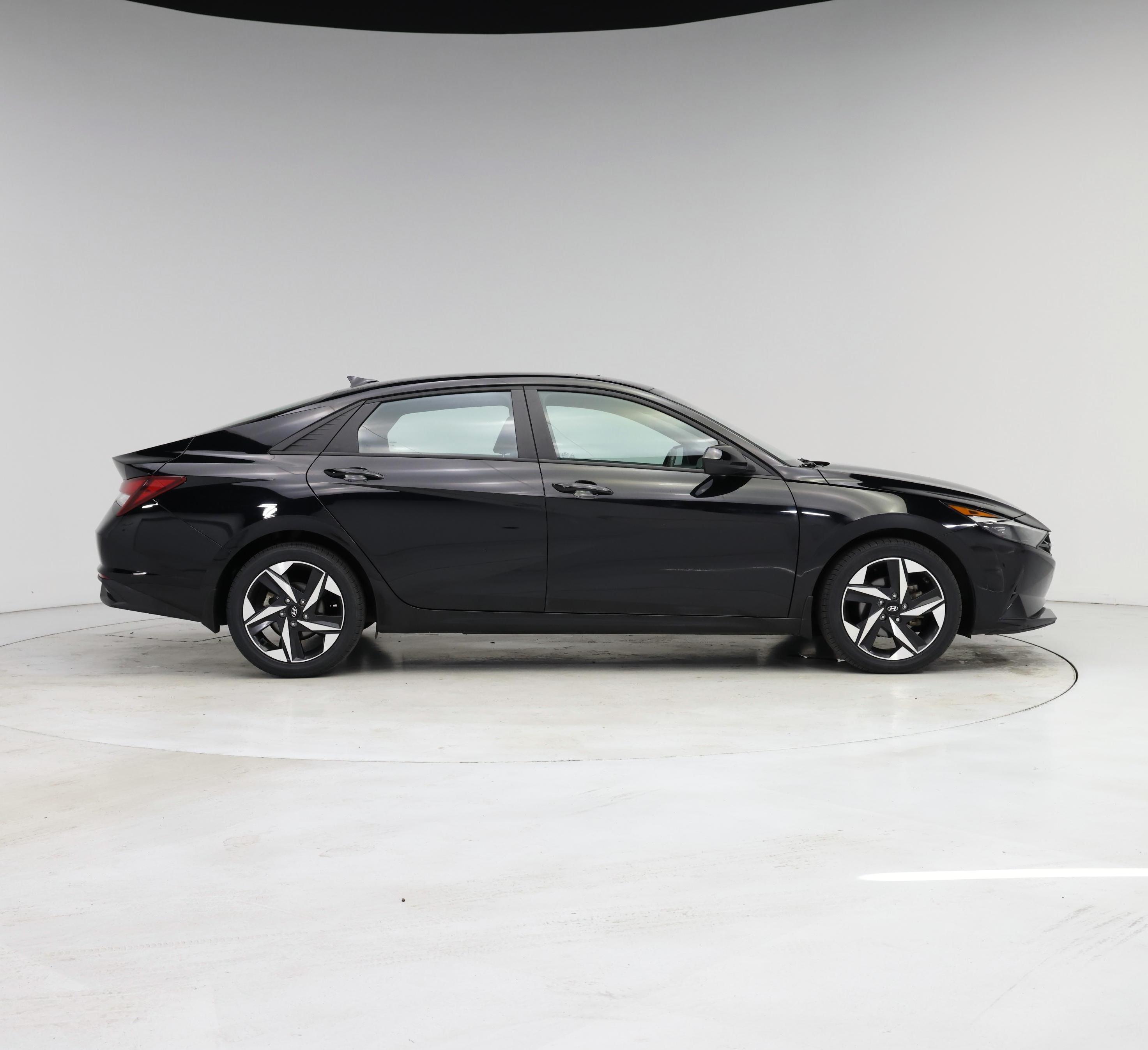 Thumbnail: 2023 Hyundai Elantra - 7