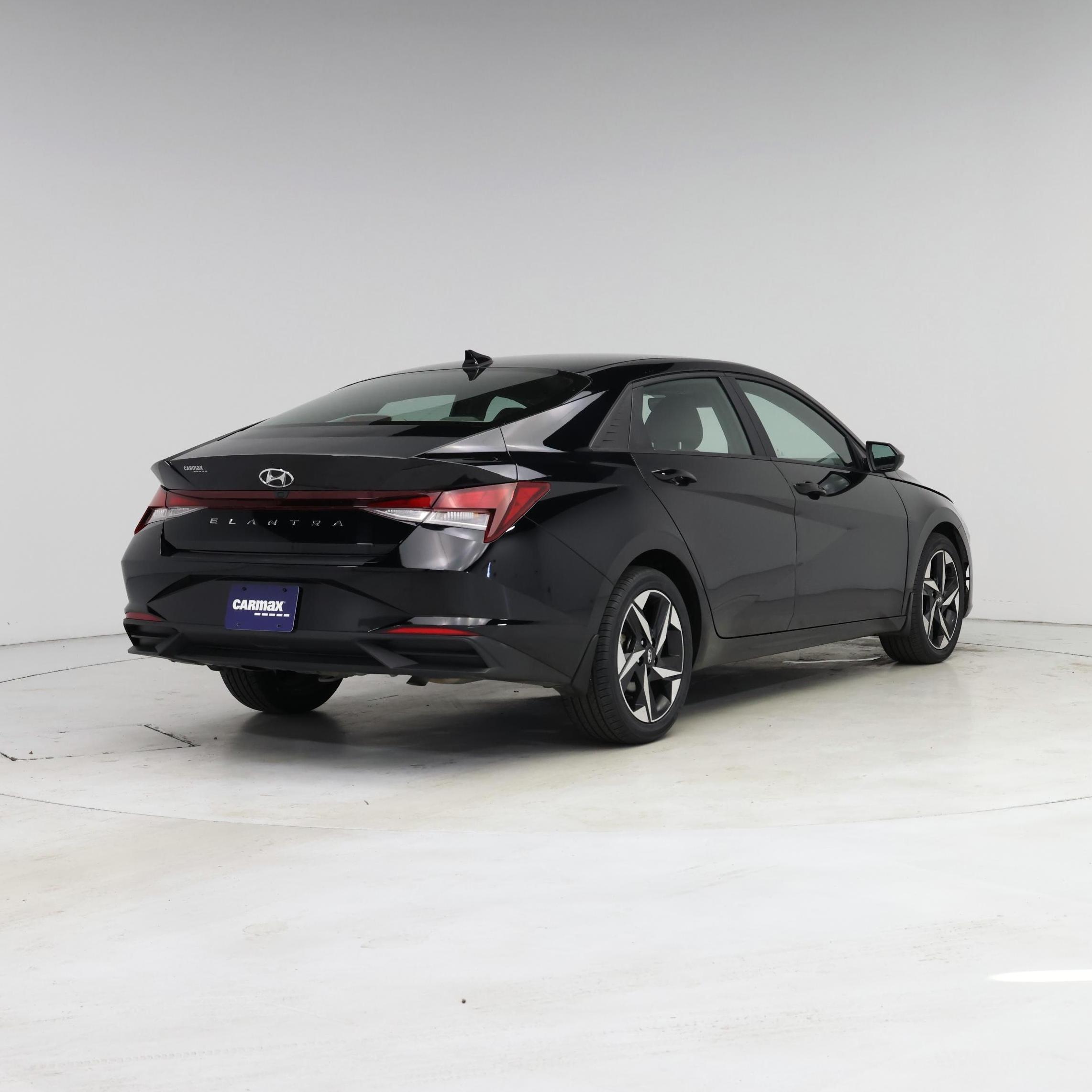 Thumbnail: 2023 Hyundai Elantra - 8