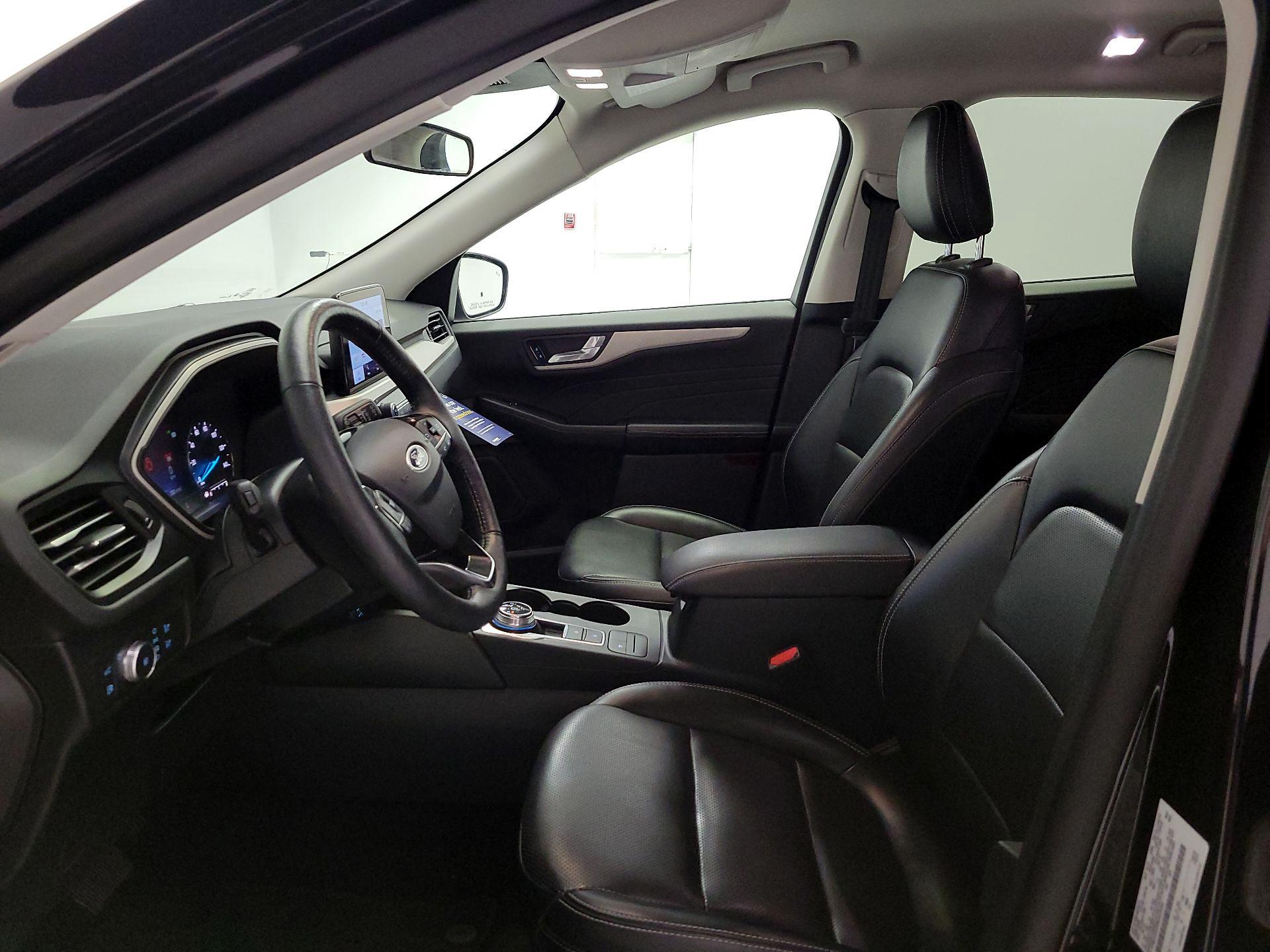 Thumbnail: 2021 Ford Escape - 11