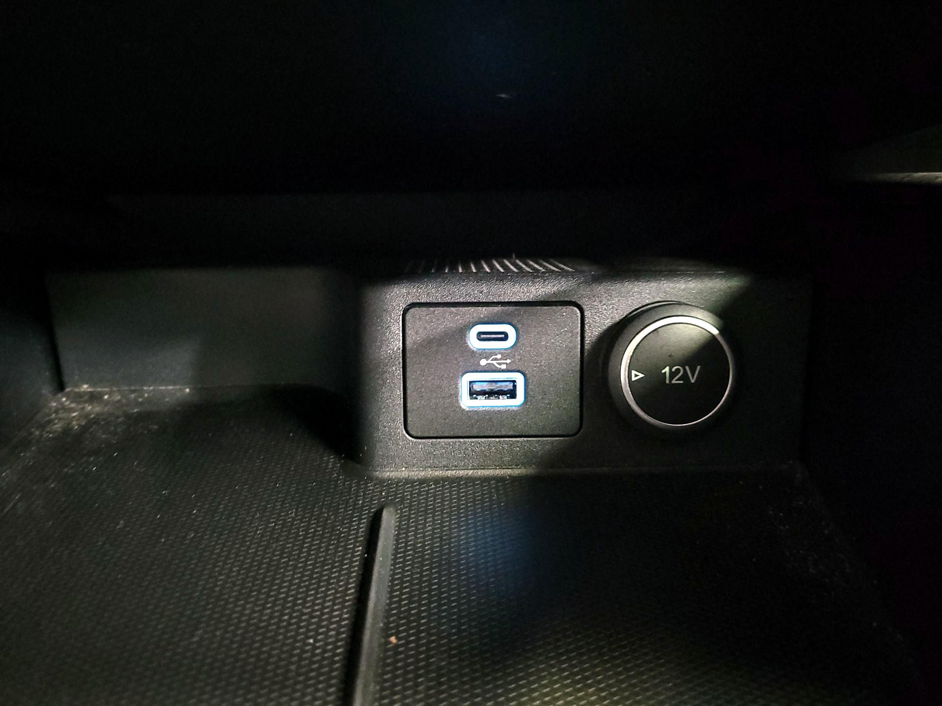 Thumbnail: 2021 Ford Escape - 18