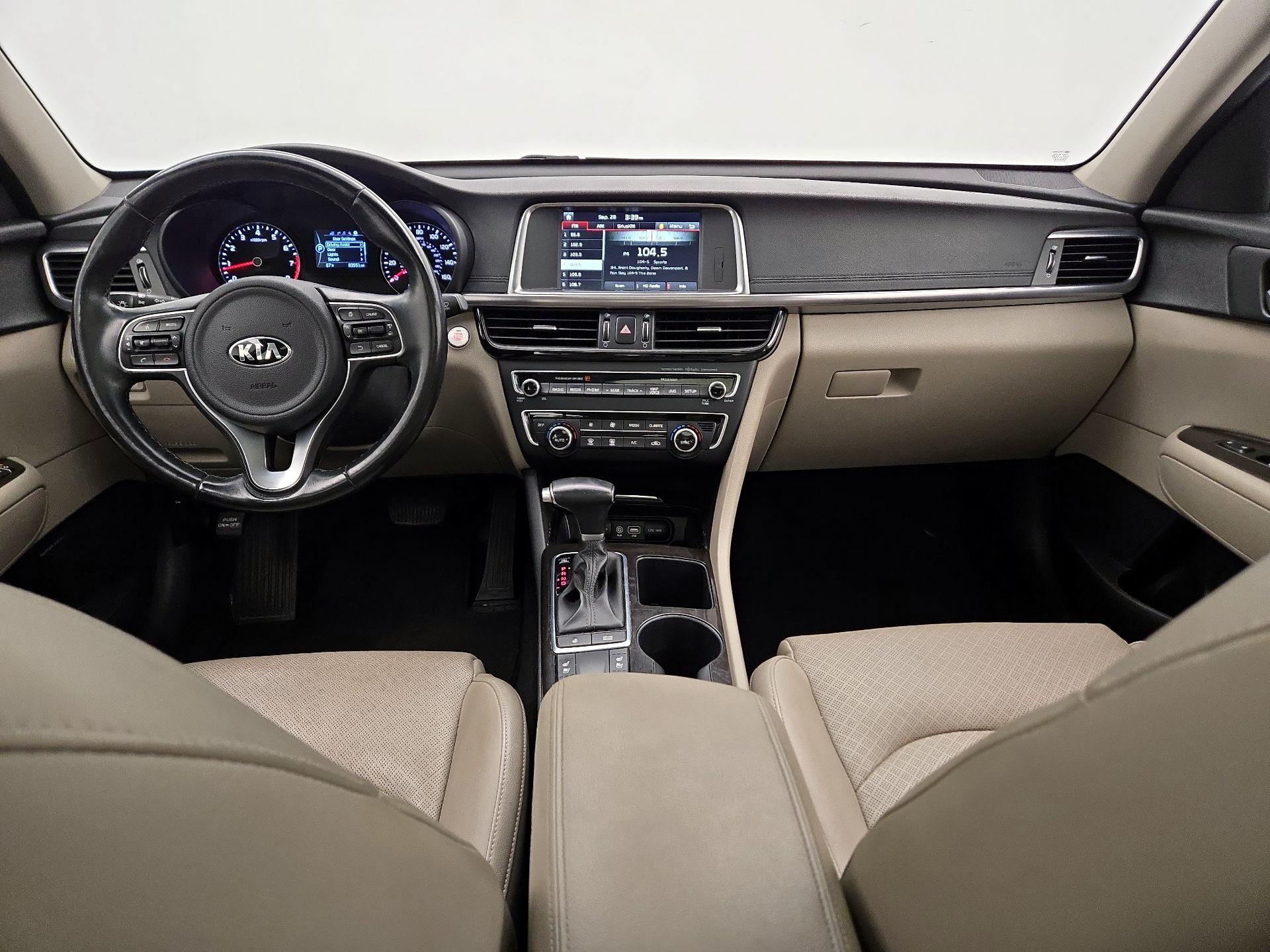 Thumbnail: 2016 Kia Optima - 9