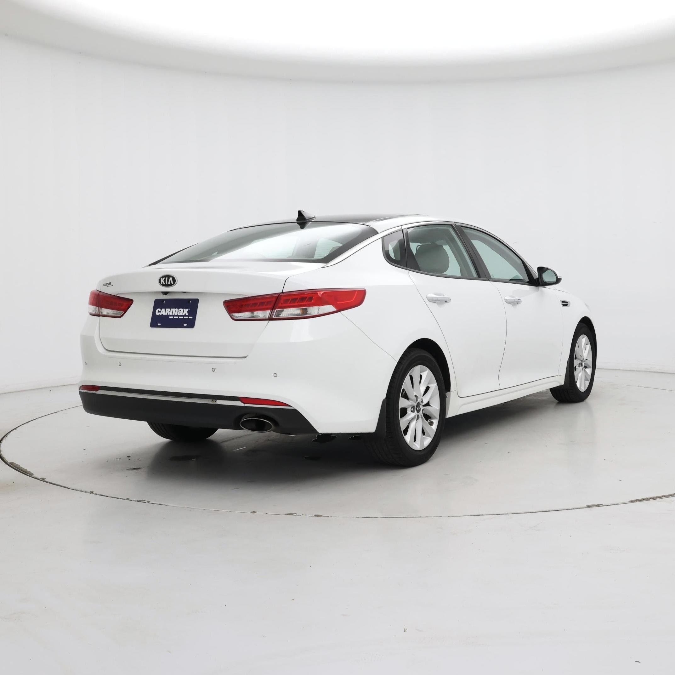 Thumbnail: 2016 Kia Optima - 8