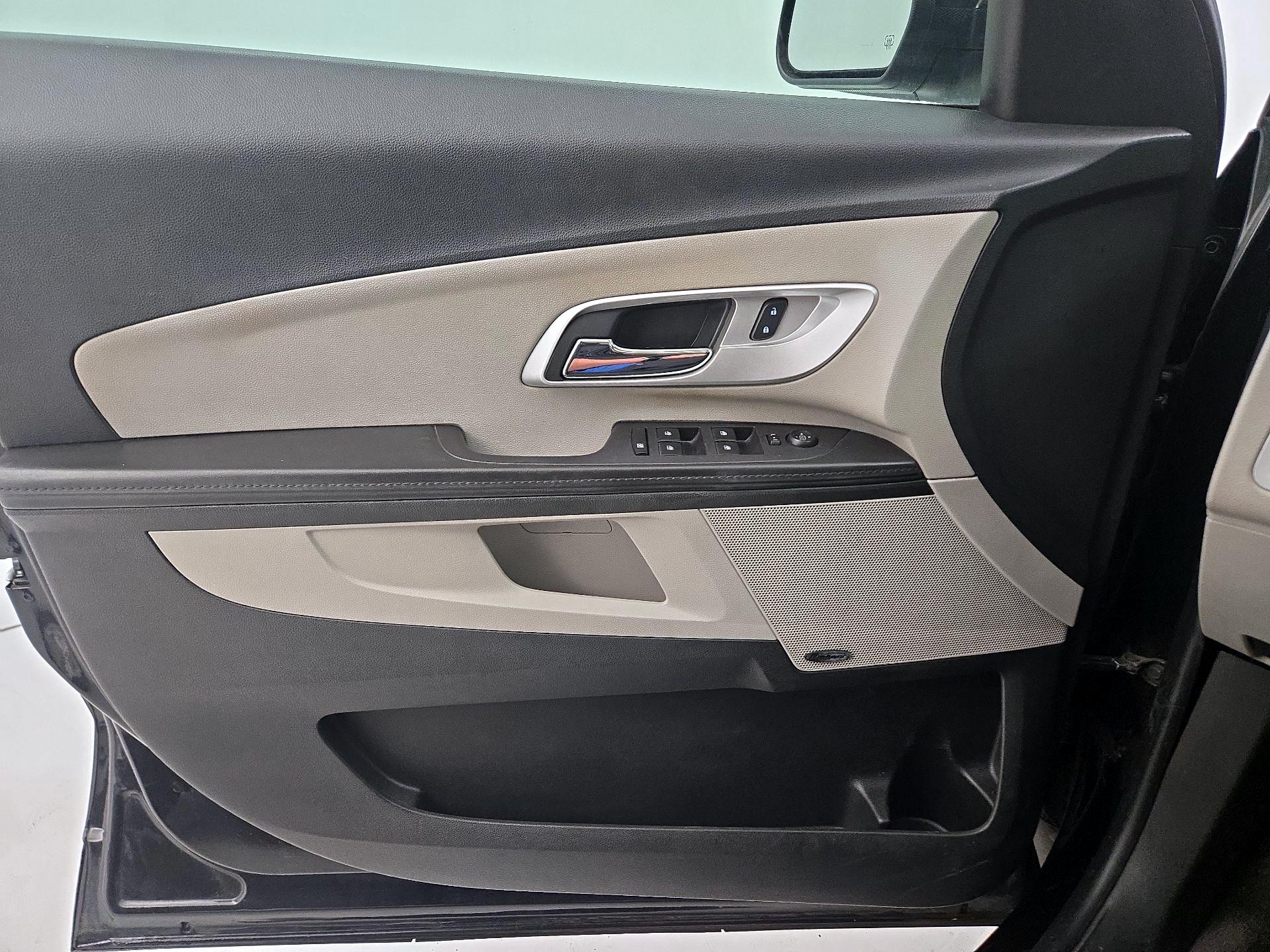 Thumbnail: 2016 Chevrolet Equinox - 12