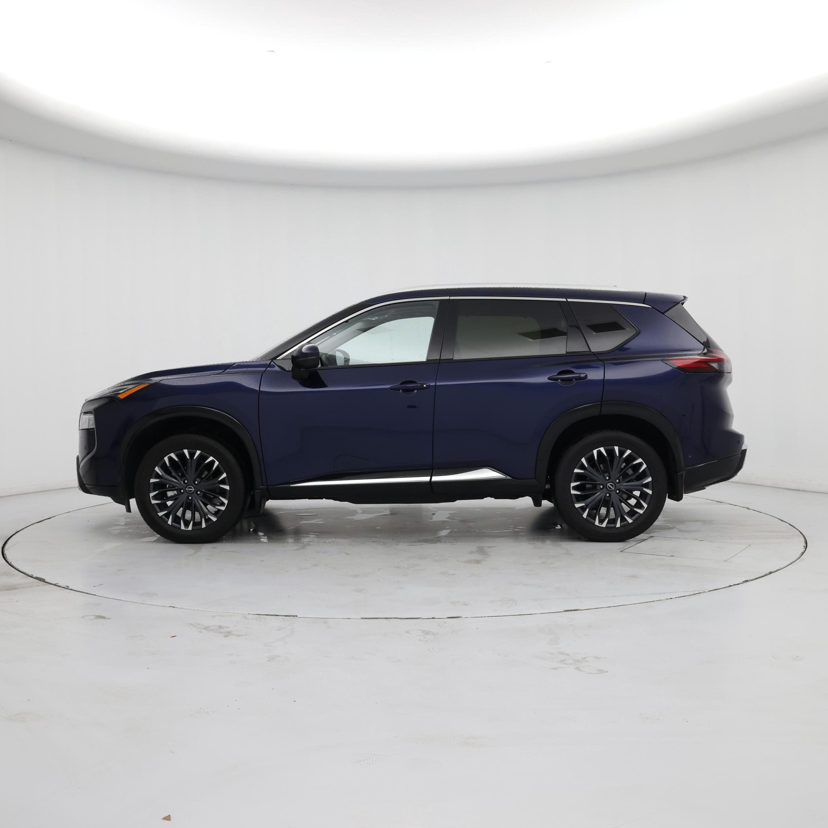Thumbnail: 2025 Nissan Rogue - 3