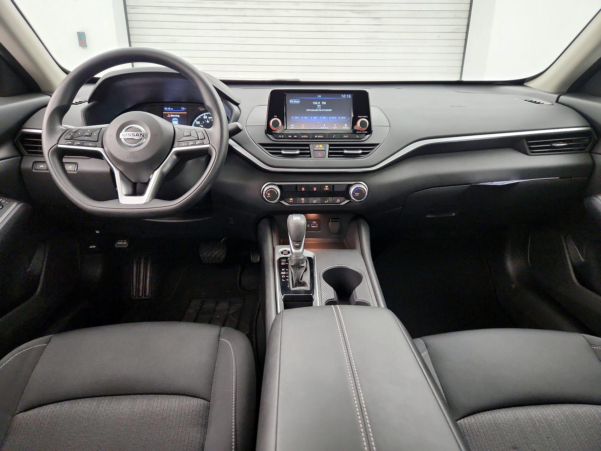 Thumbnail: 2022 Nissan Altima - 9