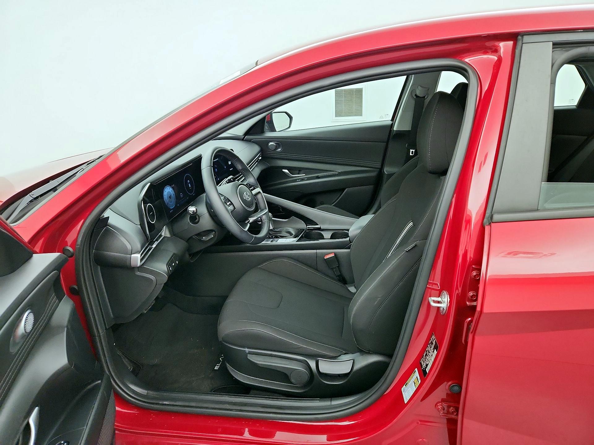 Thumbnail: 2023 Hyundai Elantra - 11