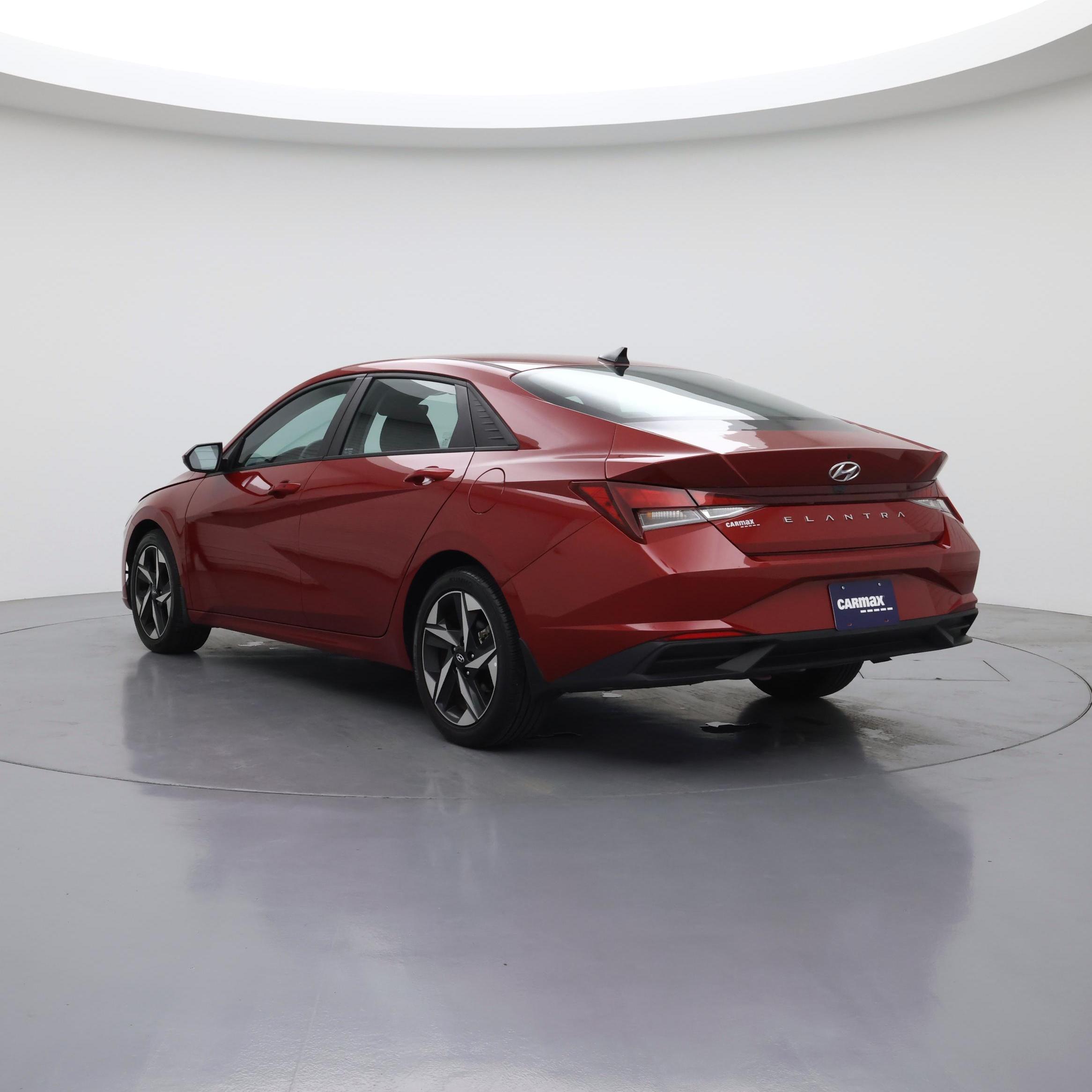 Thumbnail: 2023 Hyundai Elantra - 2