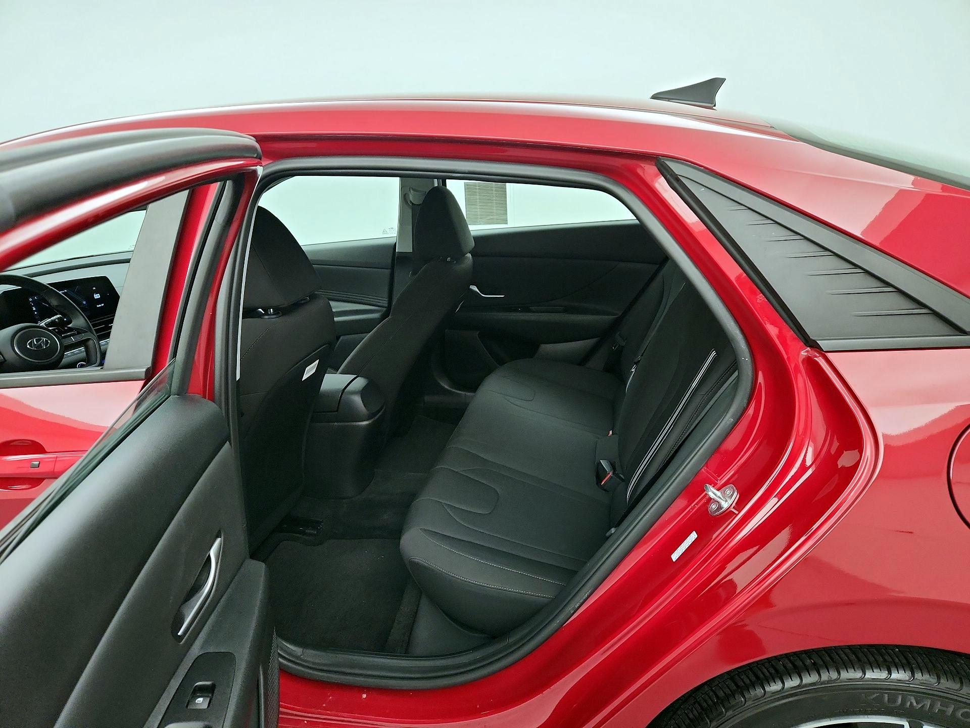 Thumbnail: 2023 Hyundai Elantra - 20