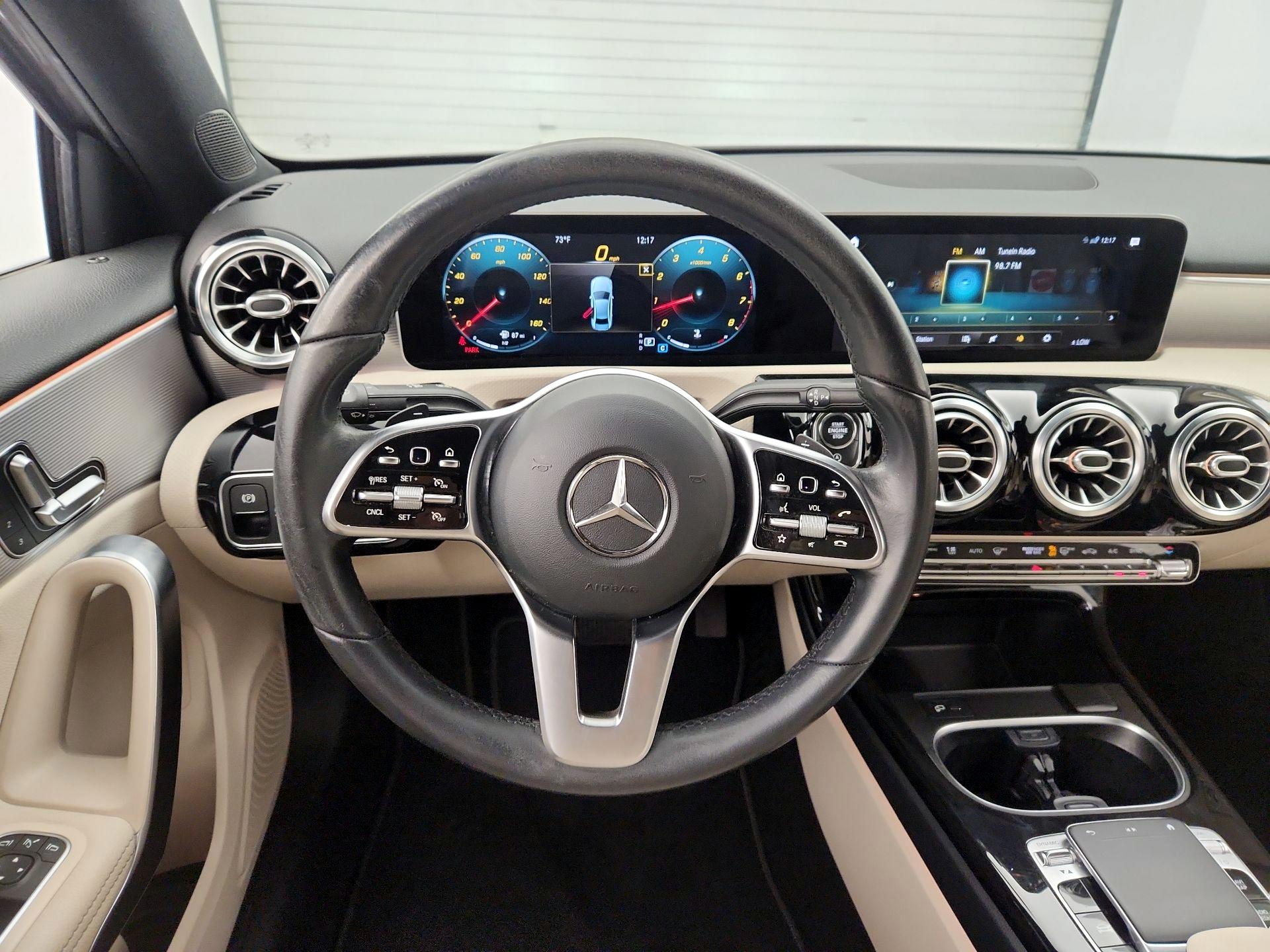 Thumbnail: 2020 Mercedes-Benz A-Class - 10