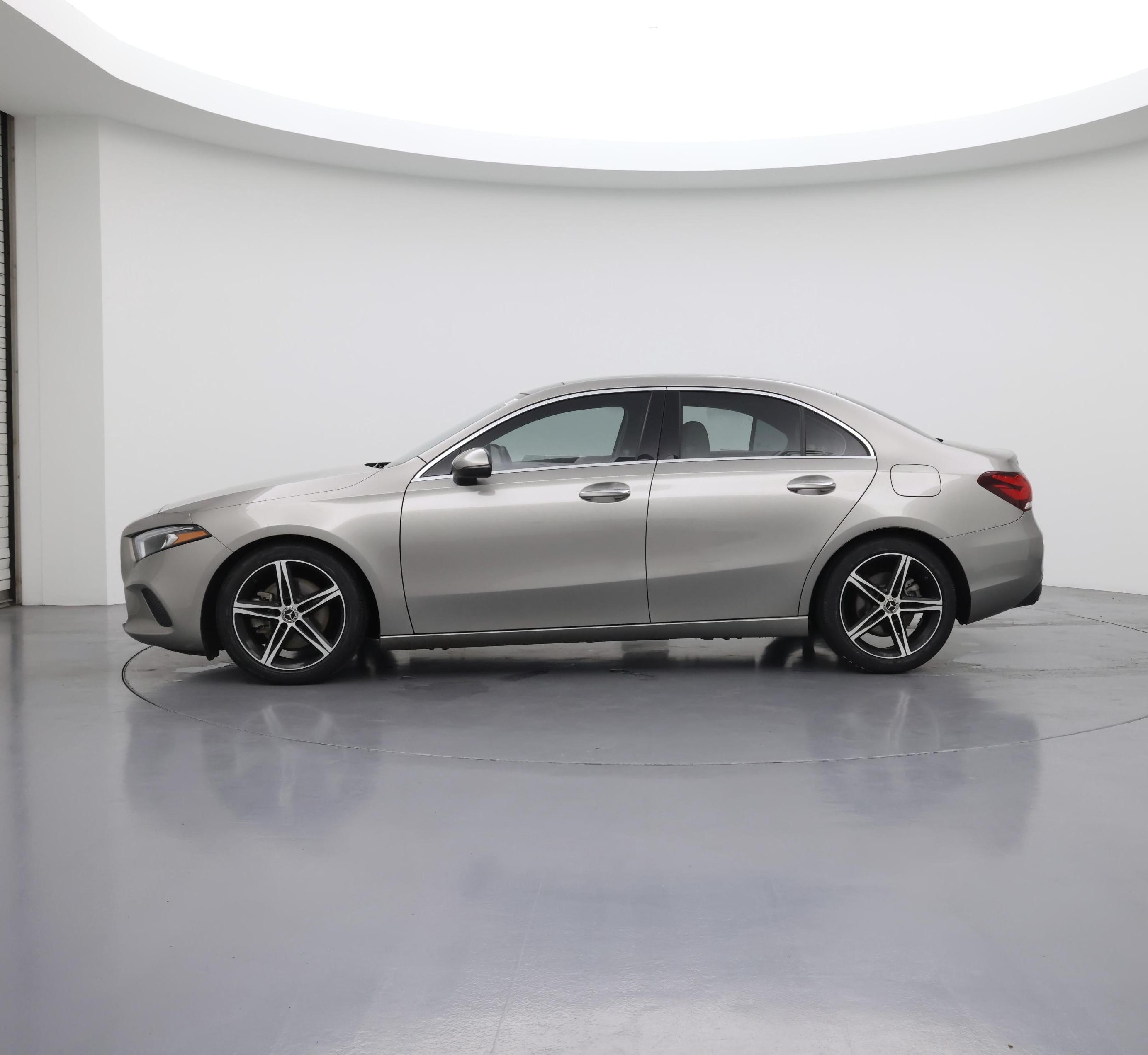 Thumbnail: 2020 Mercedes-Benz A-Class - 3