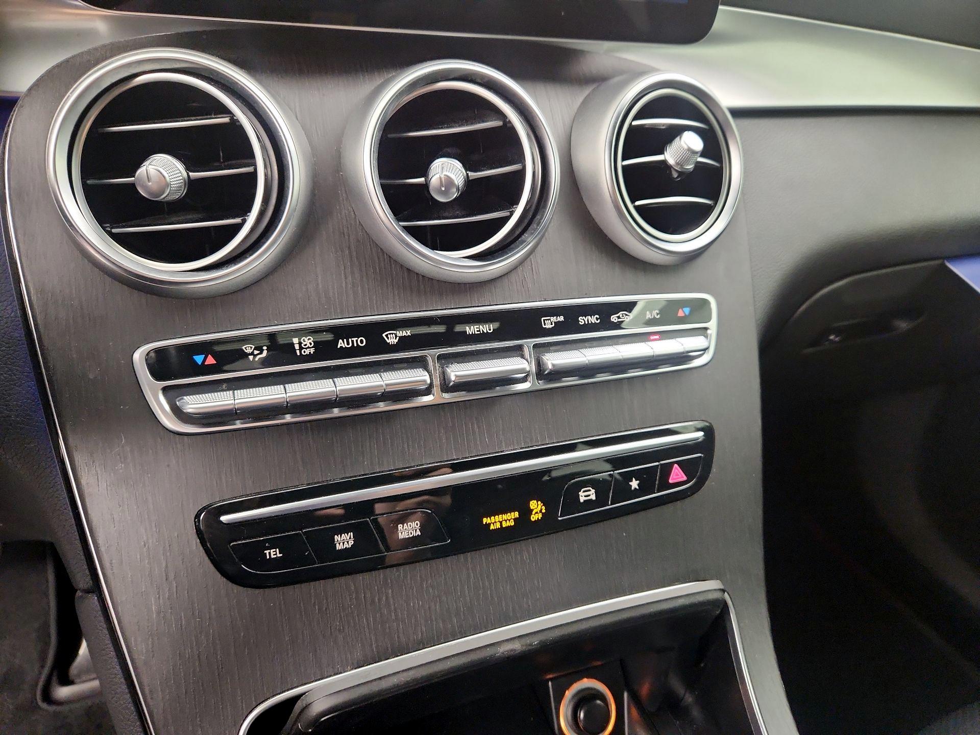 Thumbnail: 2021 Mercedes-Benz GLC - 16