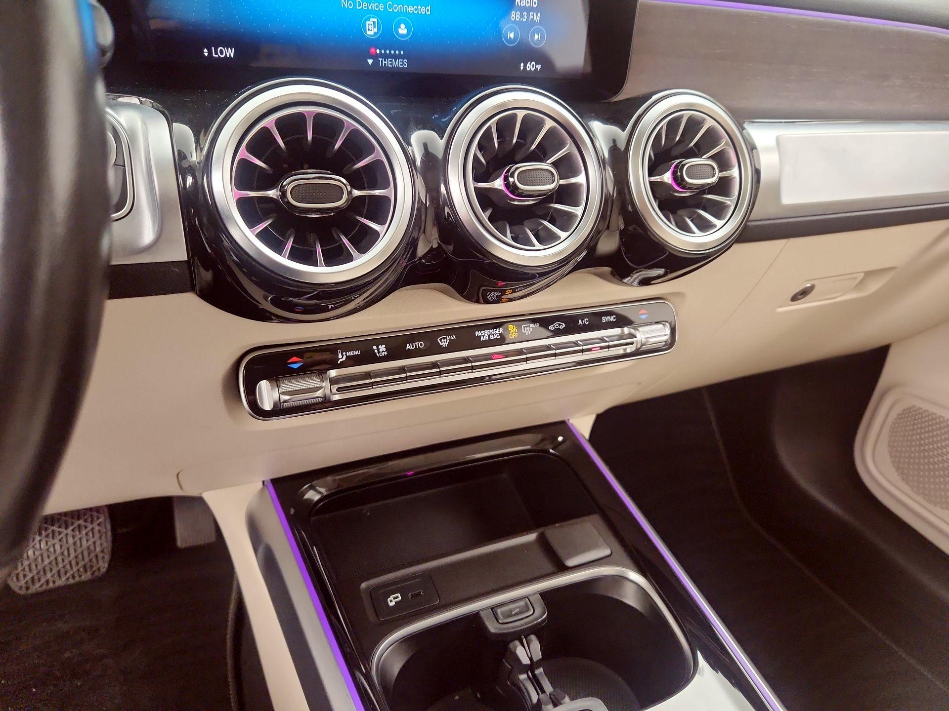 Thumbnail: 2022 Mercedes-Benz GLB - 16
