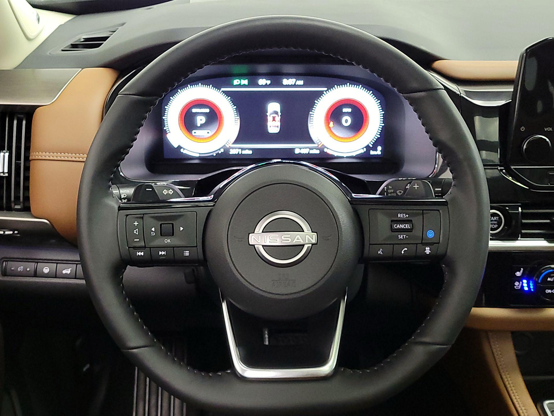Thumbnail: 2023 Nissan Pathfinder - 10