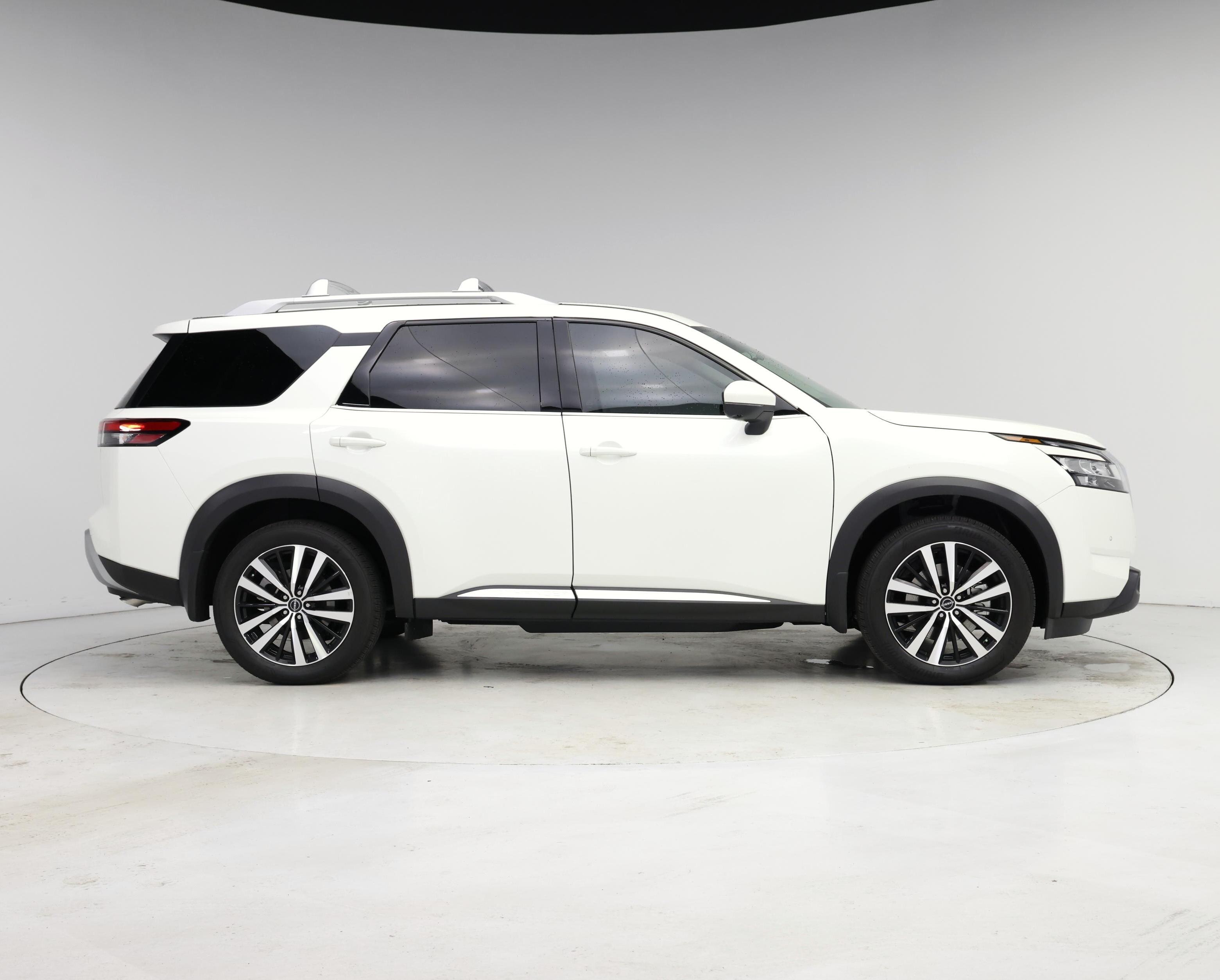 Thumbnail: 2023 Nissan Pathfinder - 7