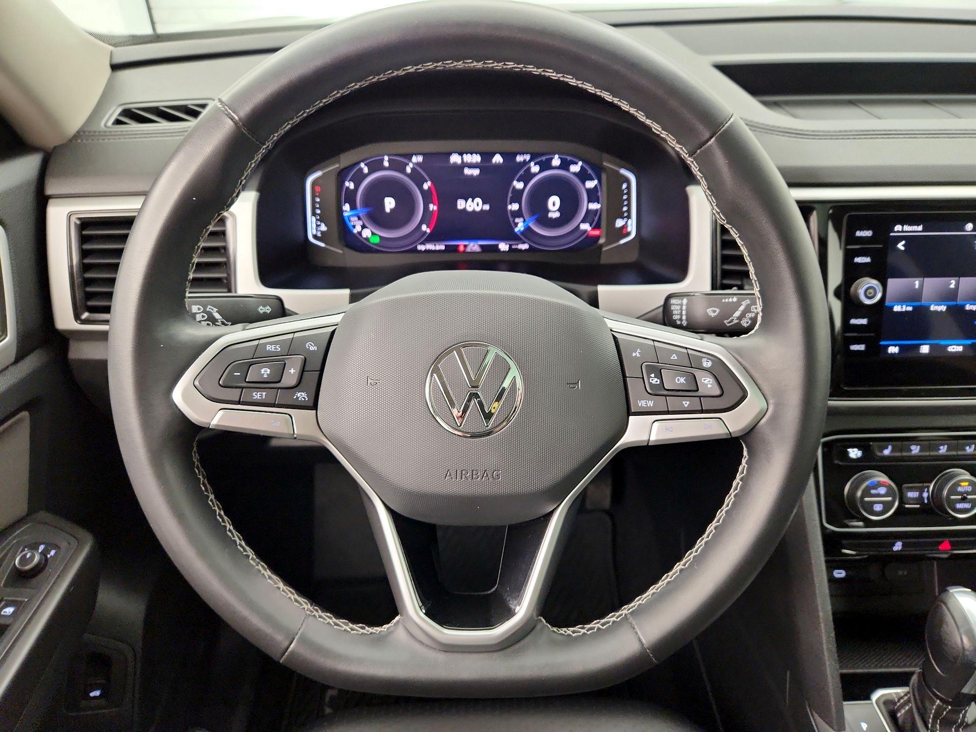 Thumbnail: 2022 Volkswagen Atlas - 10