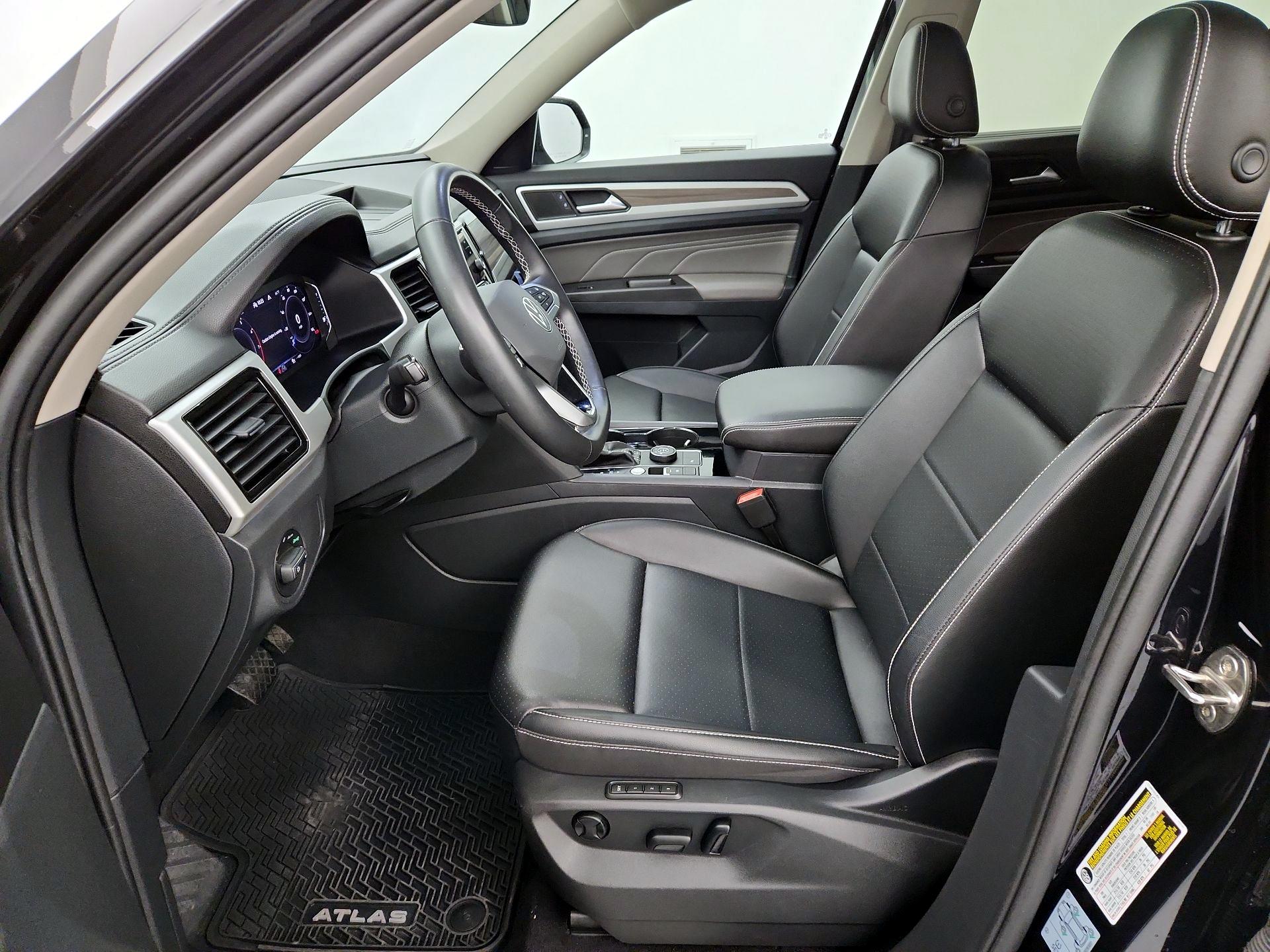 Thumbnail: 2022 Volkswagen Atlas - 11