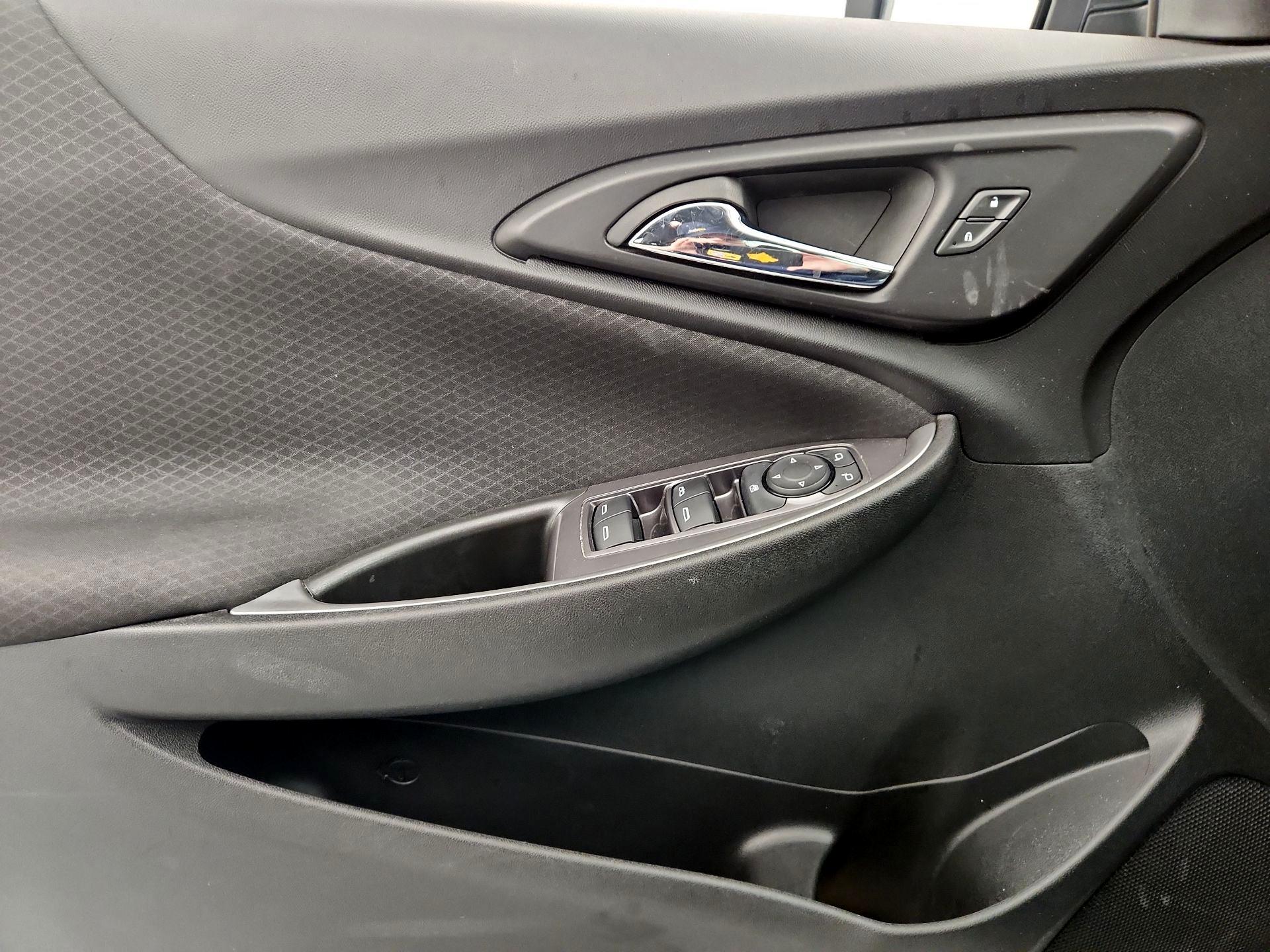 Thumbnail: 2023 Chevrolet Malibu - 12