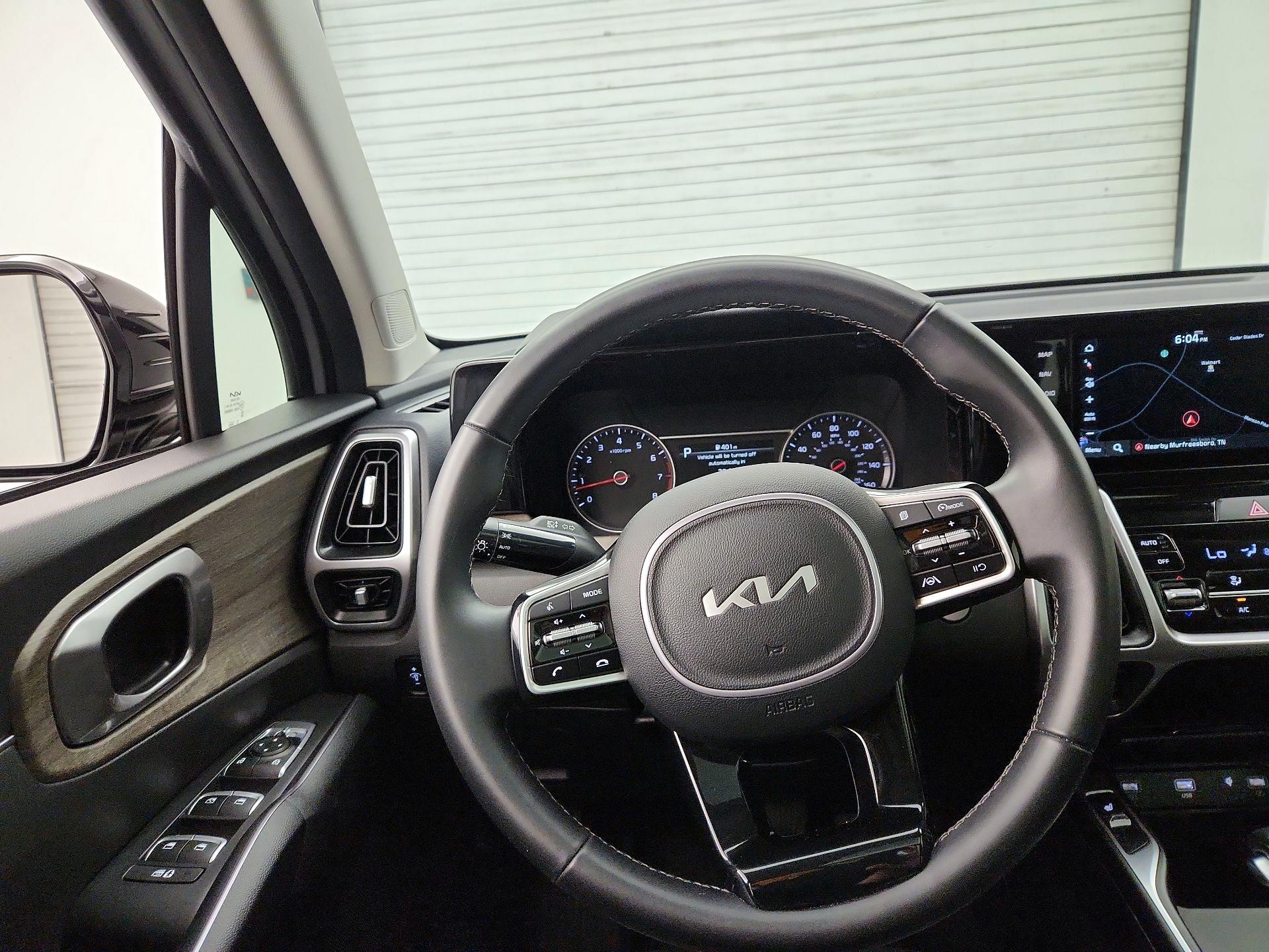 Thumbnail: 2023 Kia Sorento - 10