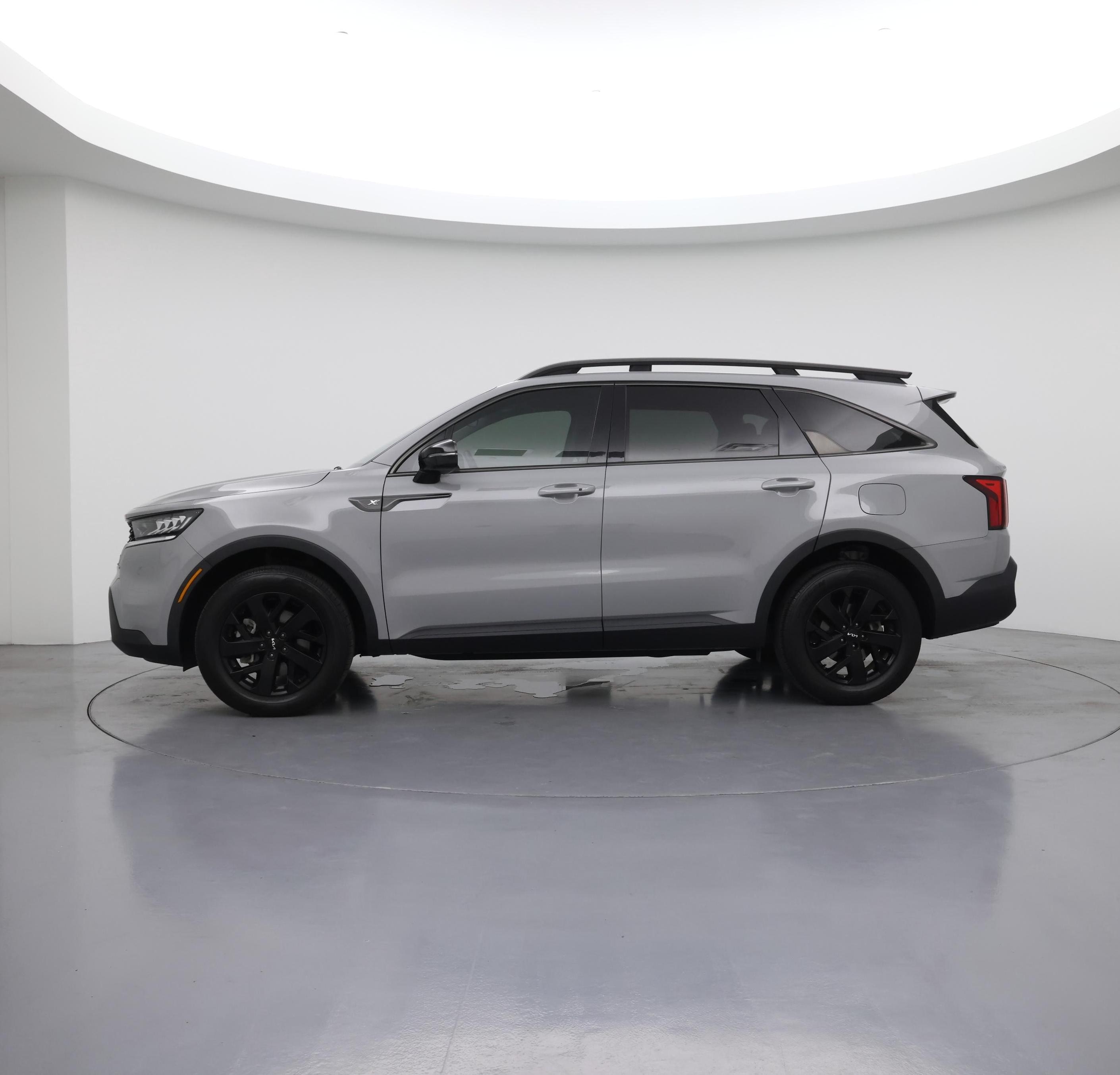 Thumbnail: 2023 Kia Sorento - 3