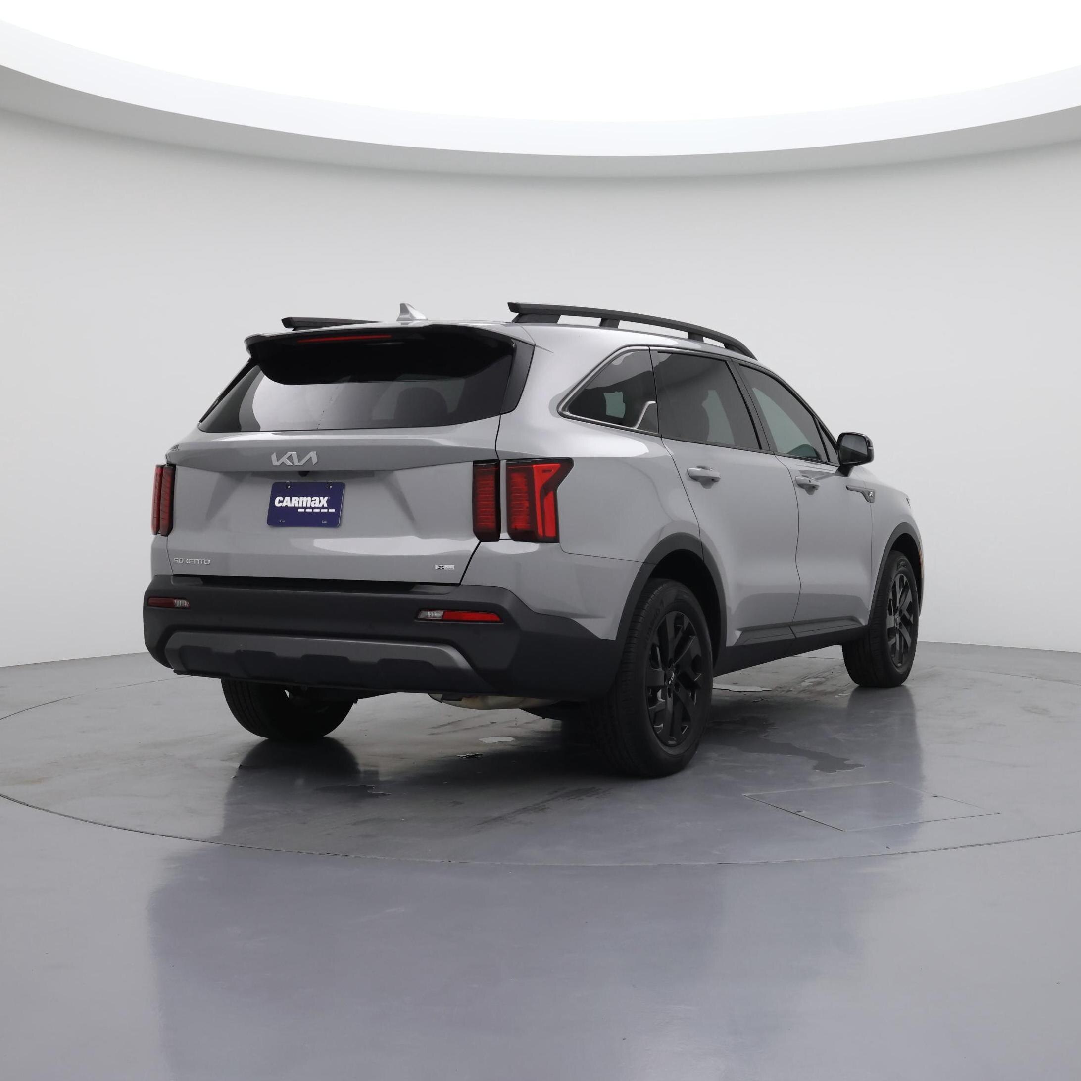 Thumbnail: 2023 Kia Sorento - 8