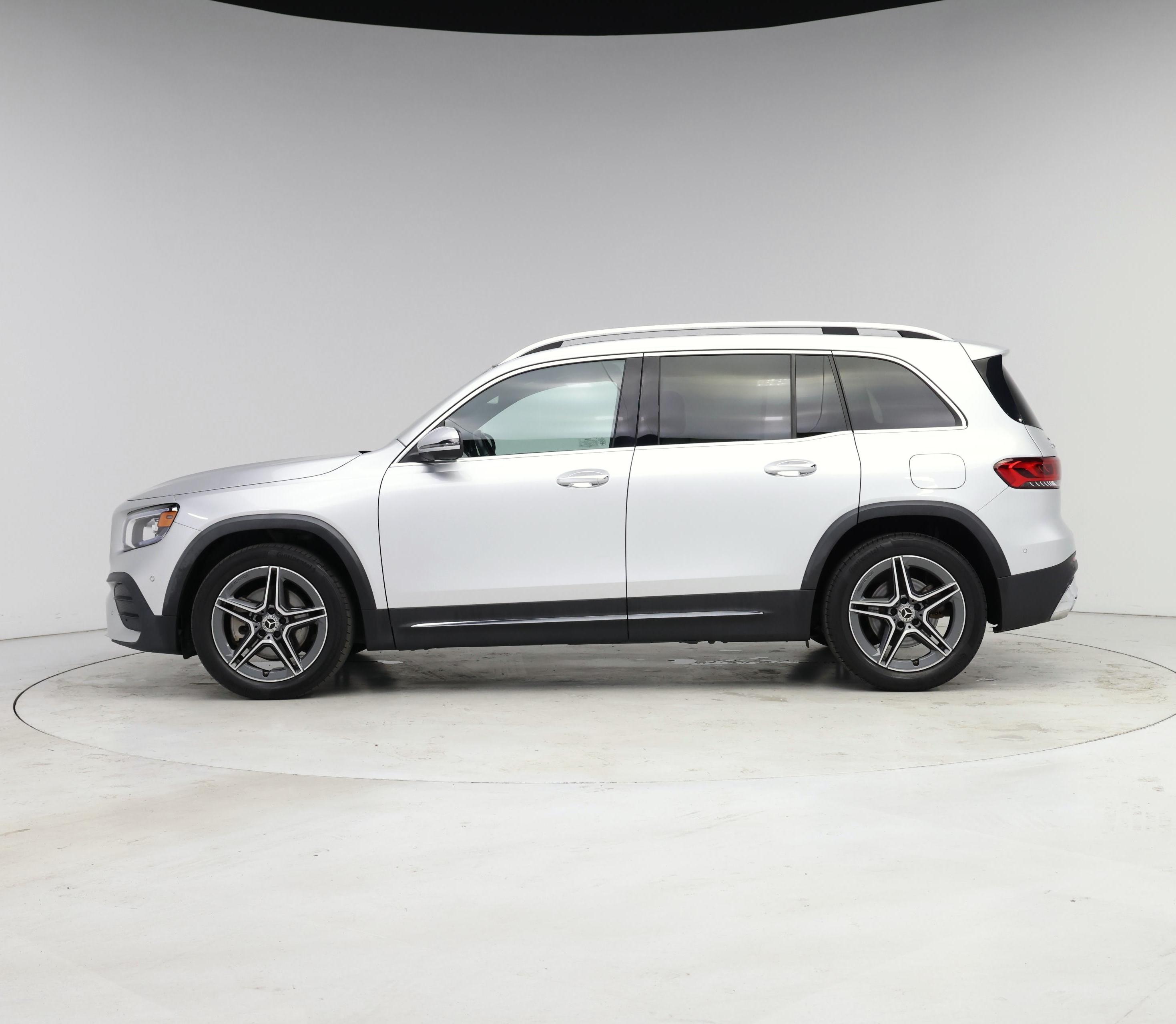 Thumbnail: 2022 Mercedes-Benz GLB - 3