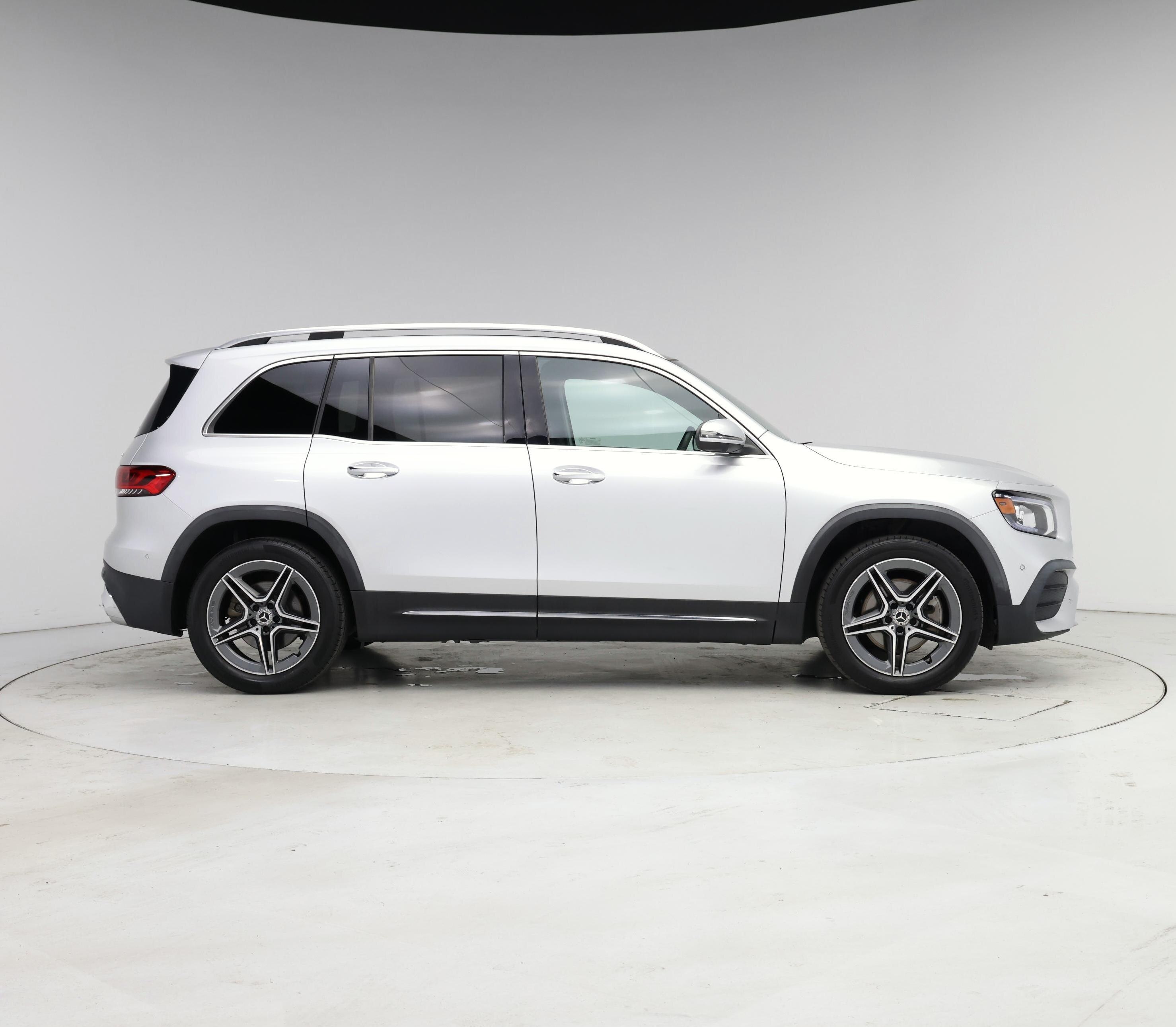 Thumbnail: 2022 Mercedes-Benz GLB - 7