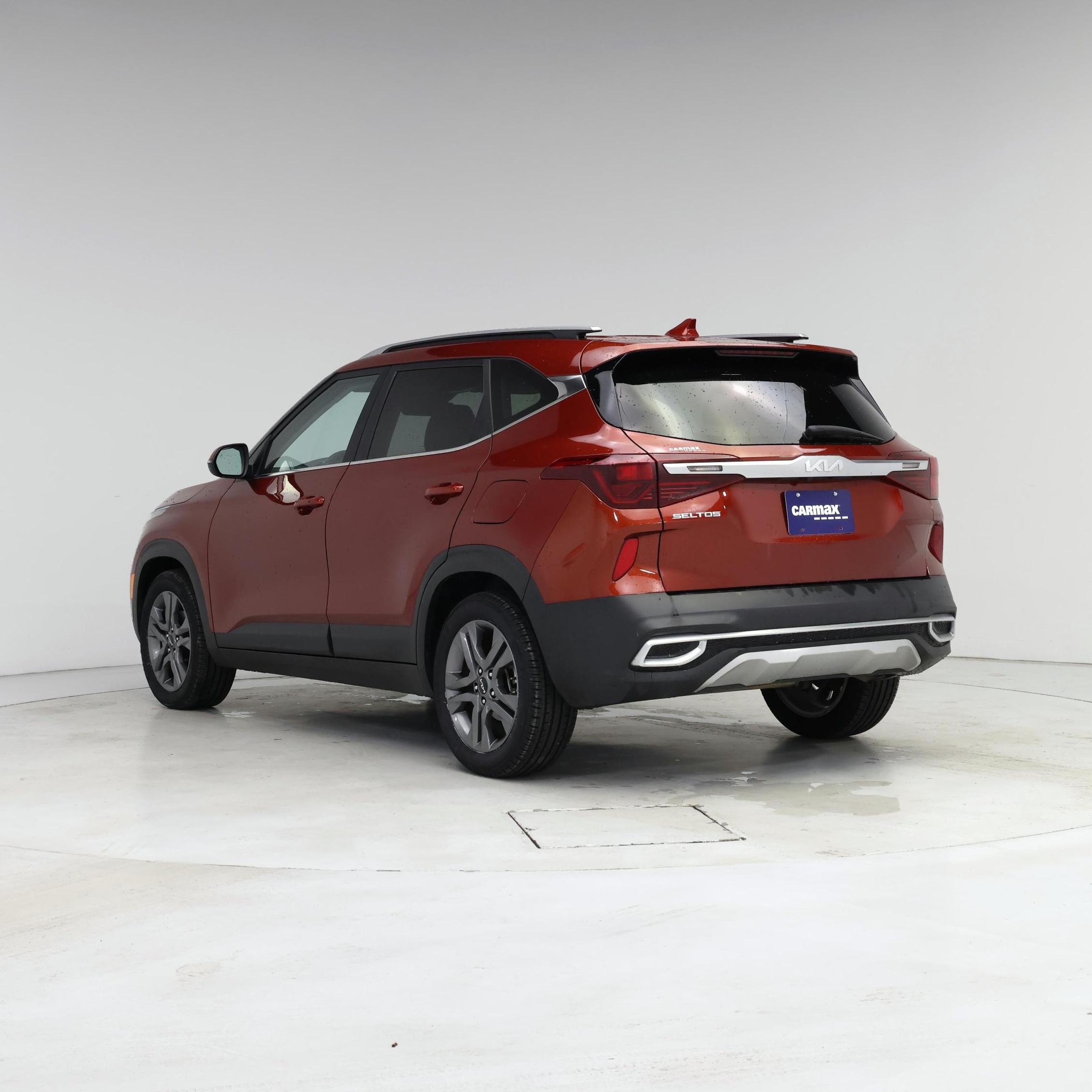 Thumbnail: 2023 Kia Seltos - 2