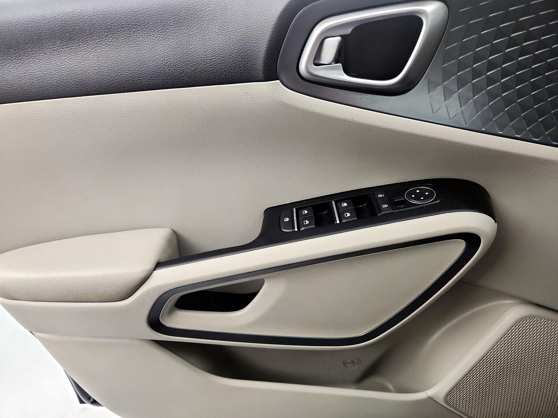 Thumbnail: 2021 Kia Soul - 12
