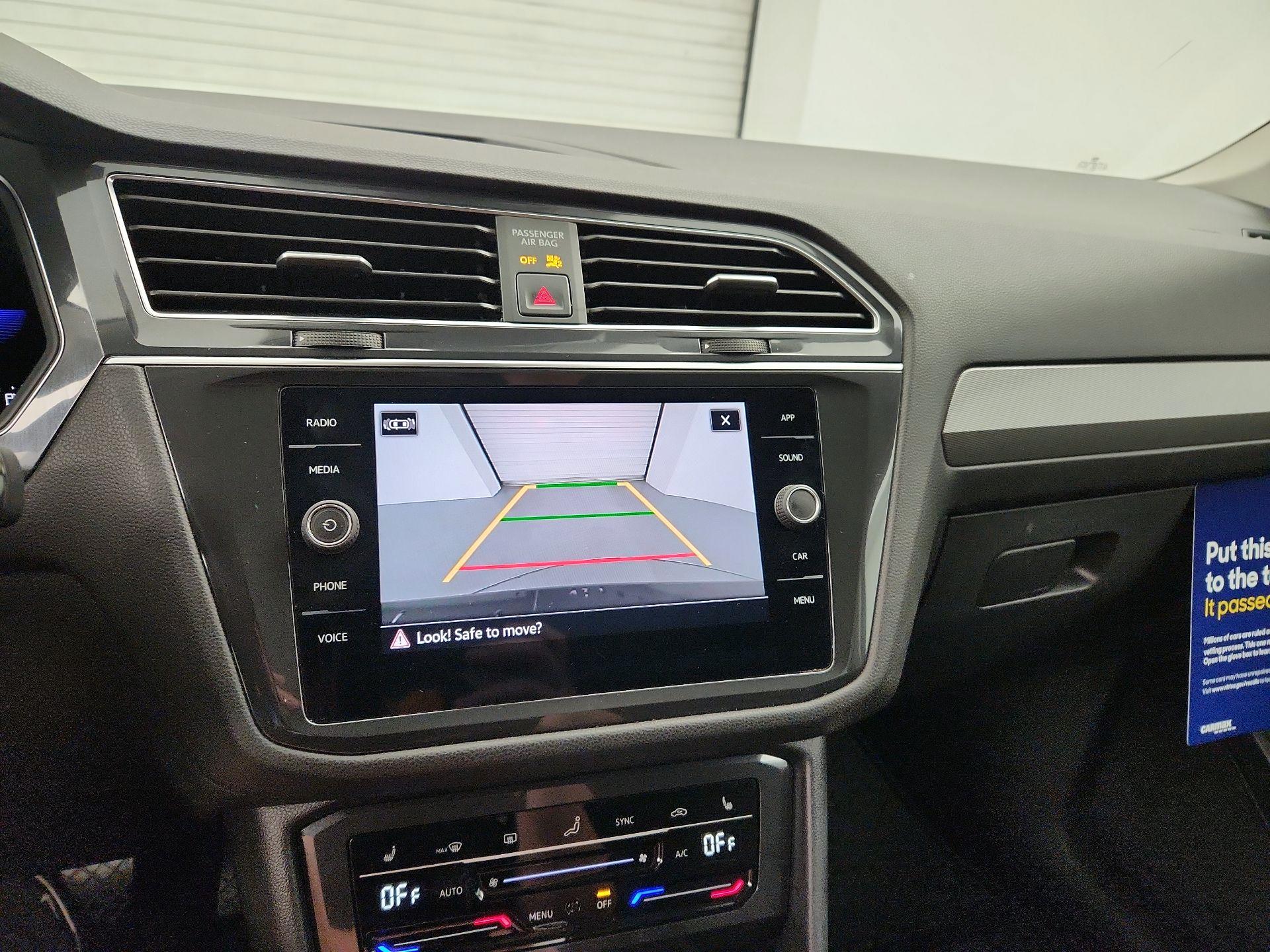 Thumbnail: 2023 Volkswagen Tiguan - 14