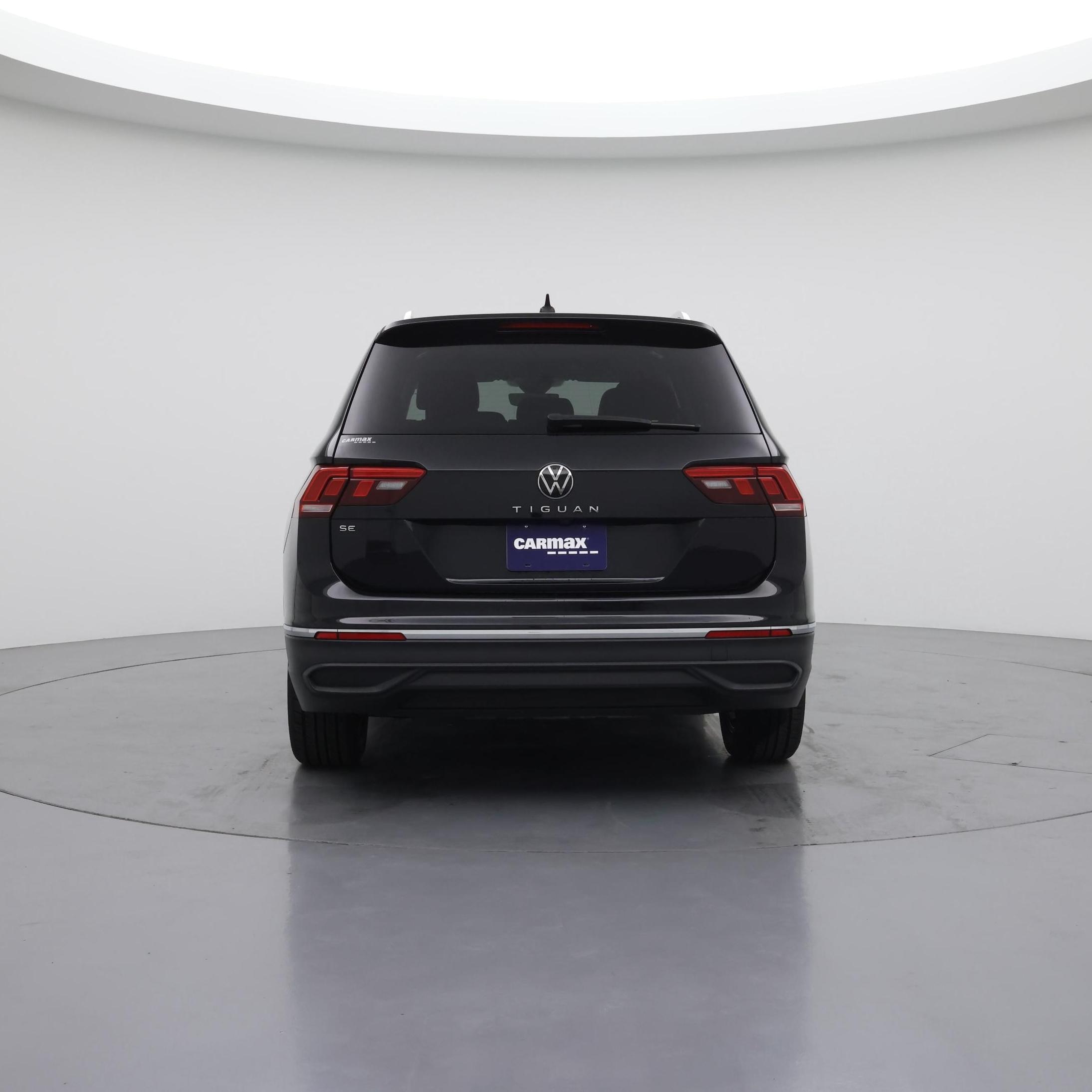 Thumbnail: 2023 Volkswagen Tiguan - 6