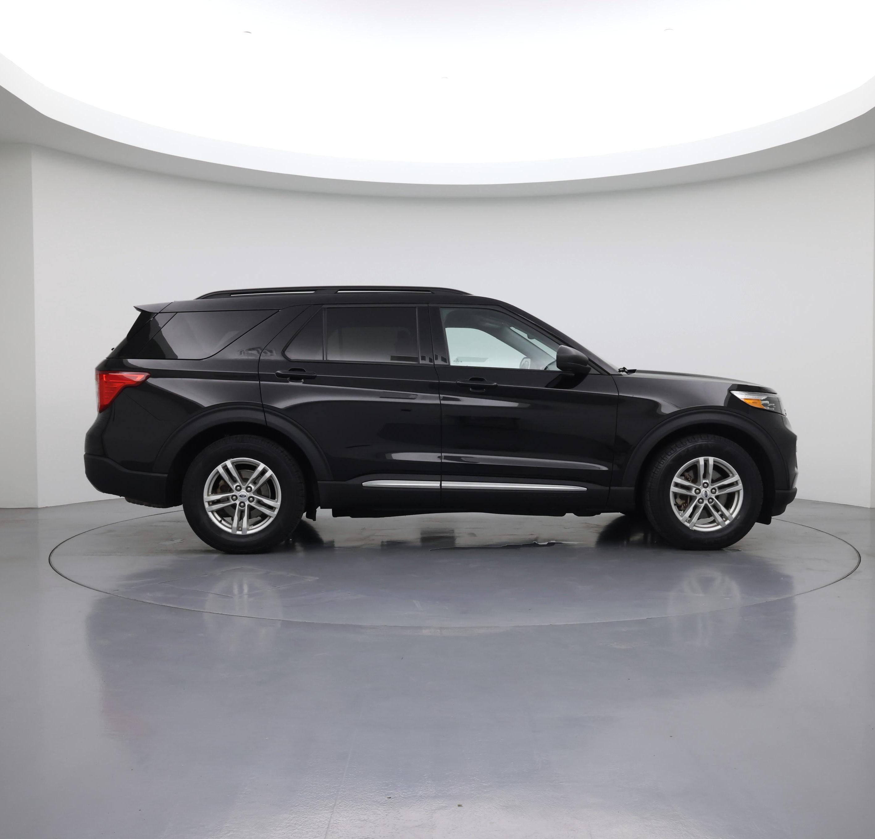 Thumbnail: 2023 Ford Explorer - 7