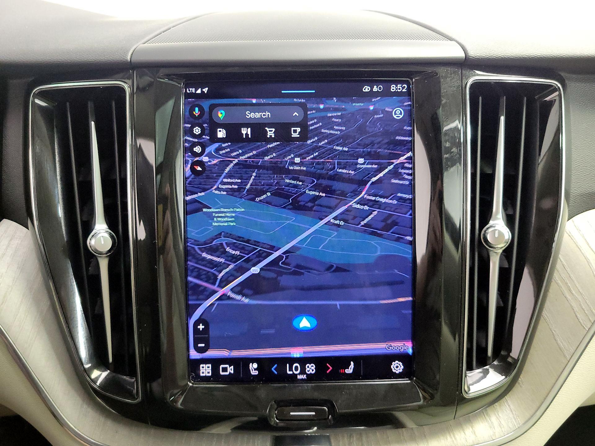Thumbnail: 2023 Volvo XC60 - 14