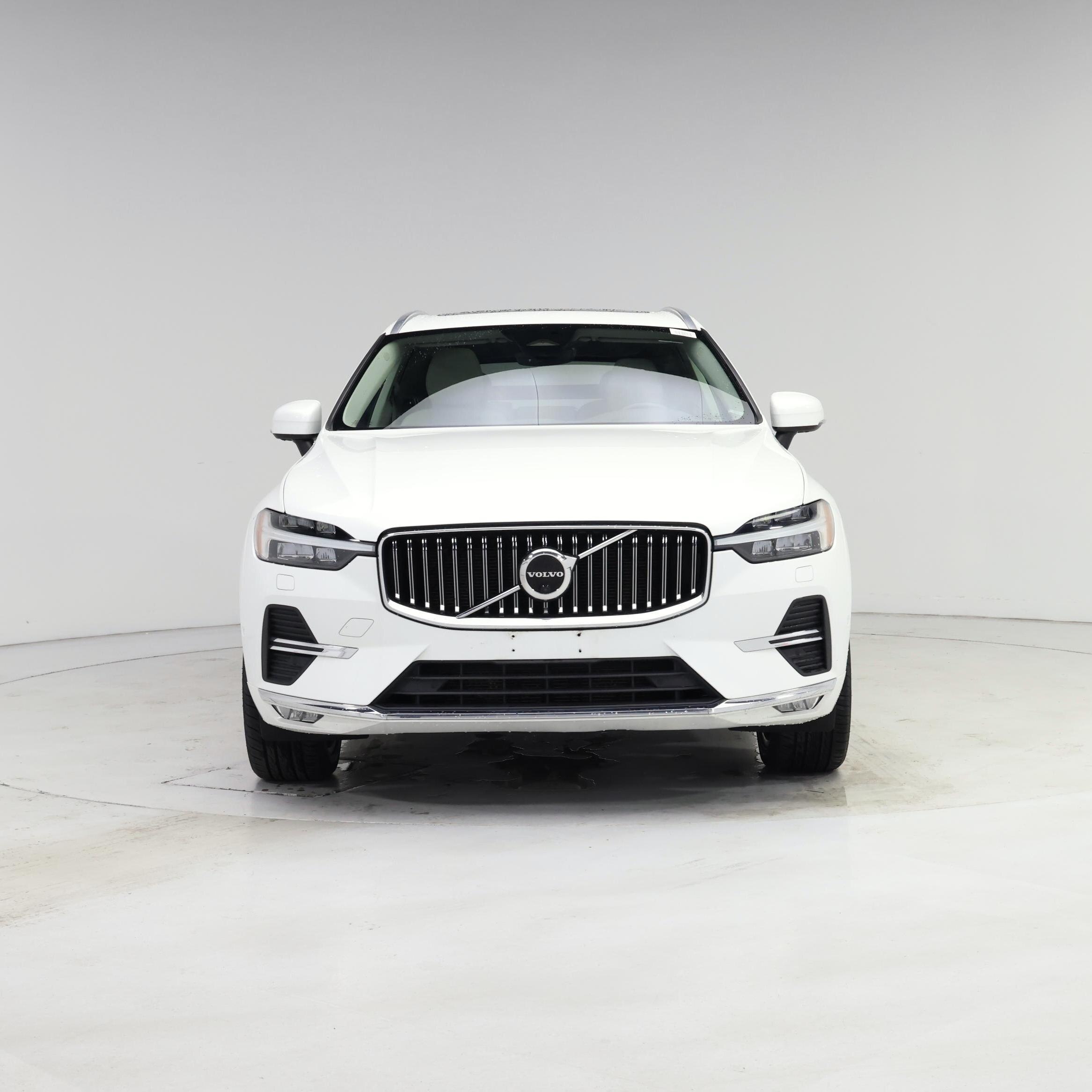 Thumbnail: 2023 Volvo XC60 - 5