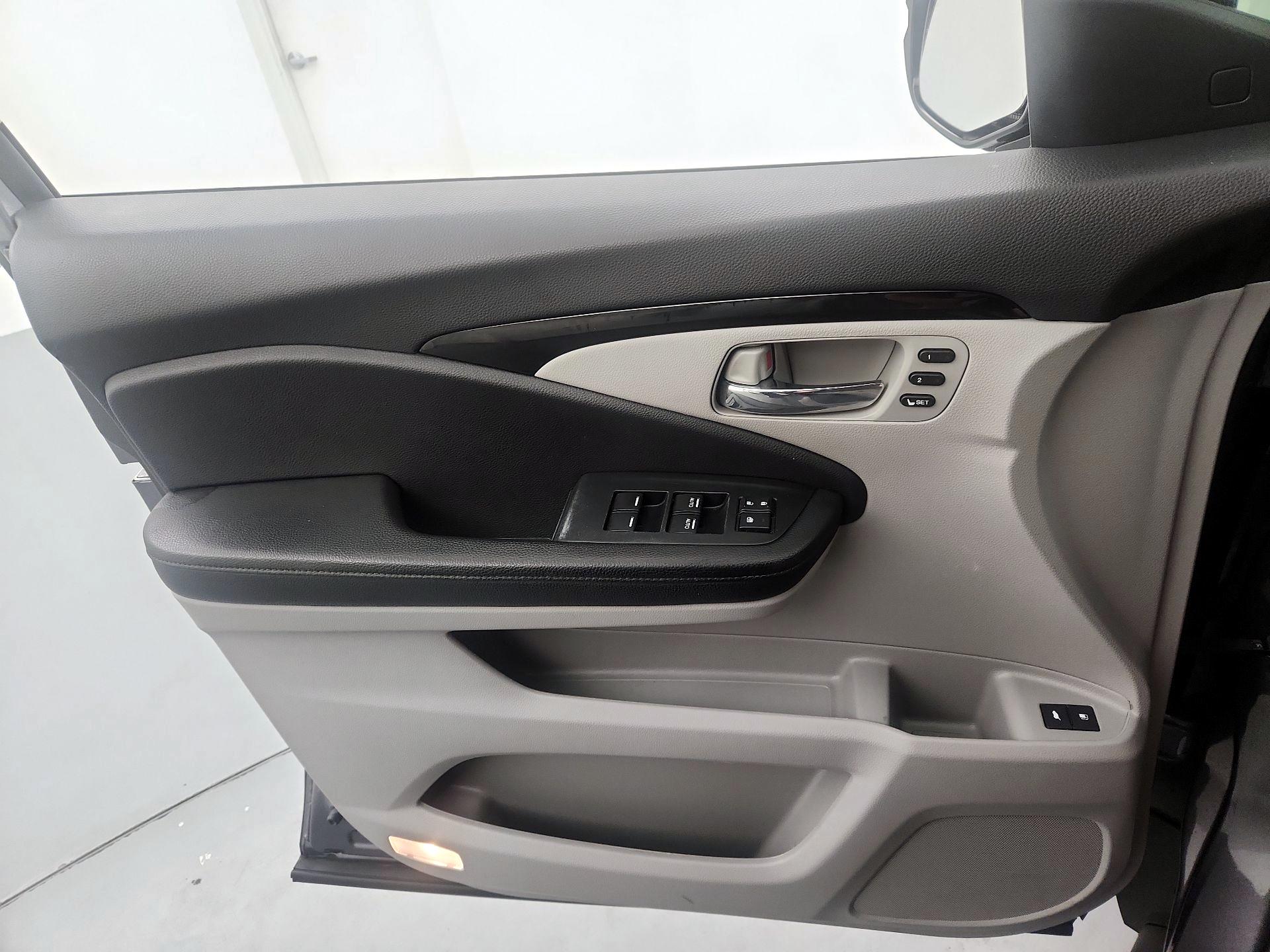 Thumbnail: 2022 Honda Pilot - 12