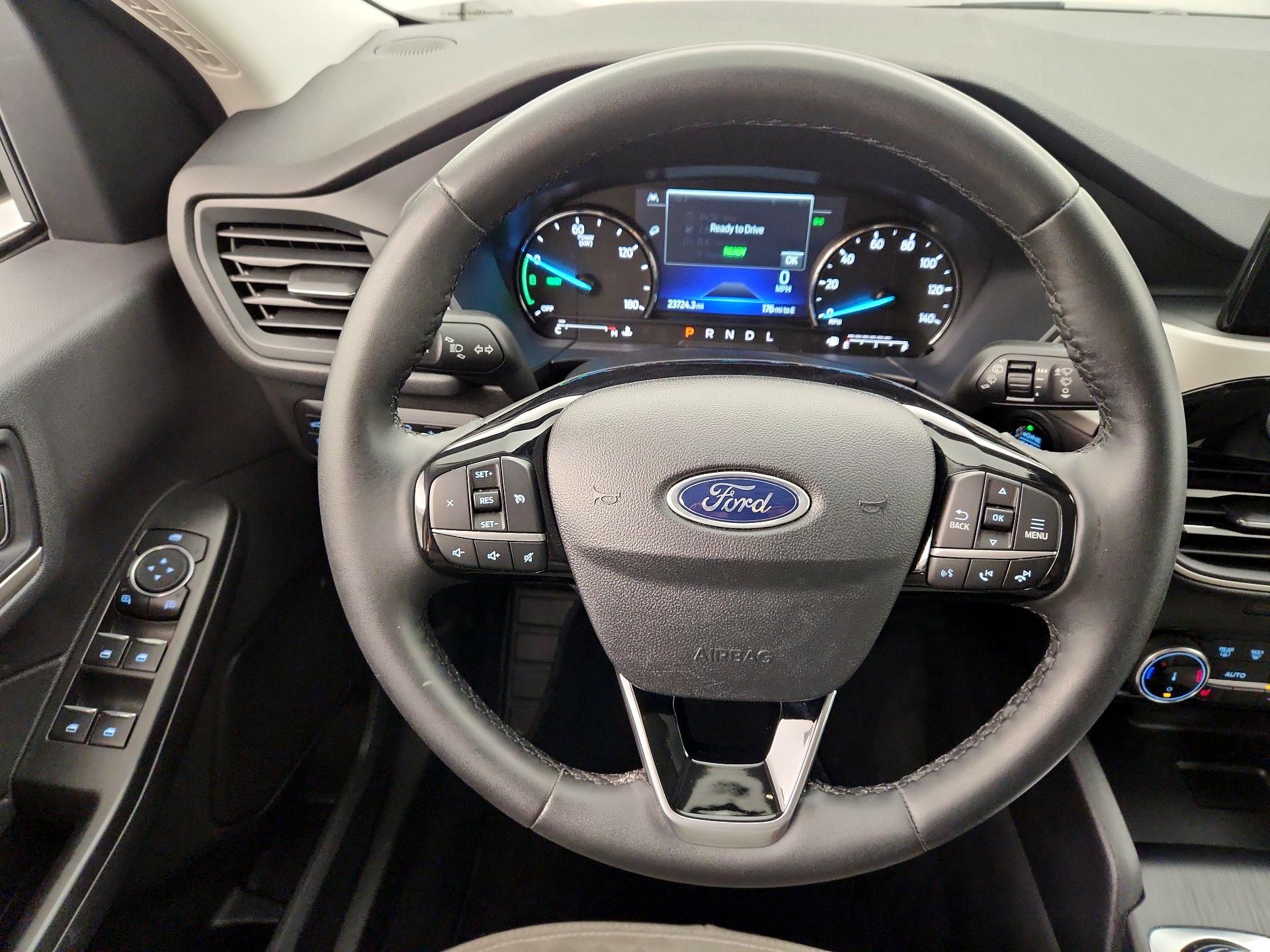 Thumbnail: 2022 Ford Escape - 10