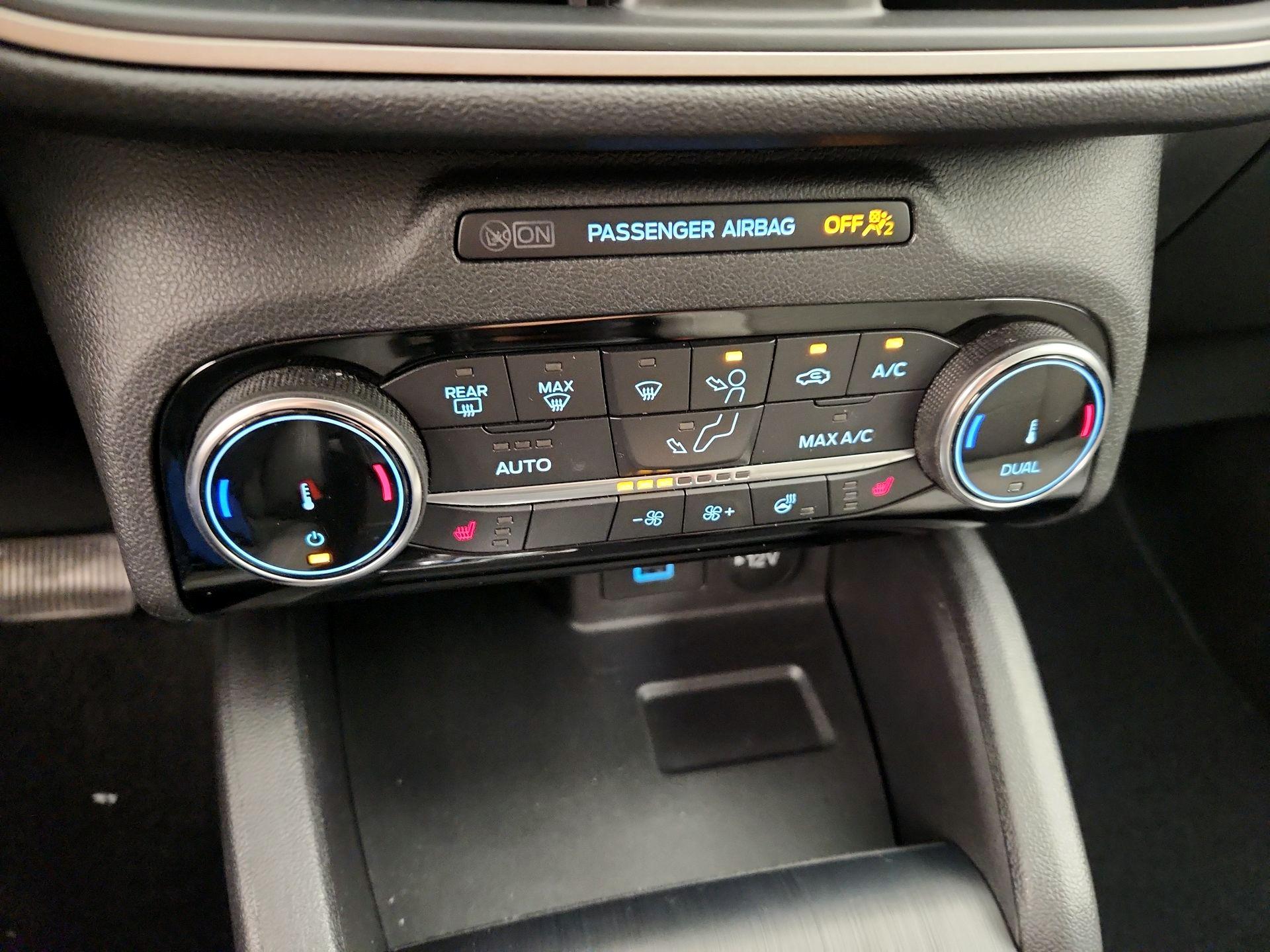 Thumbnail: 2022 Ford Escape - 16