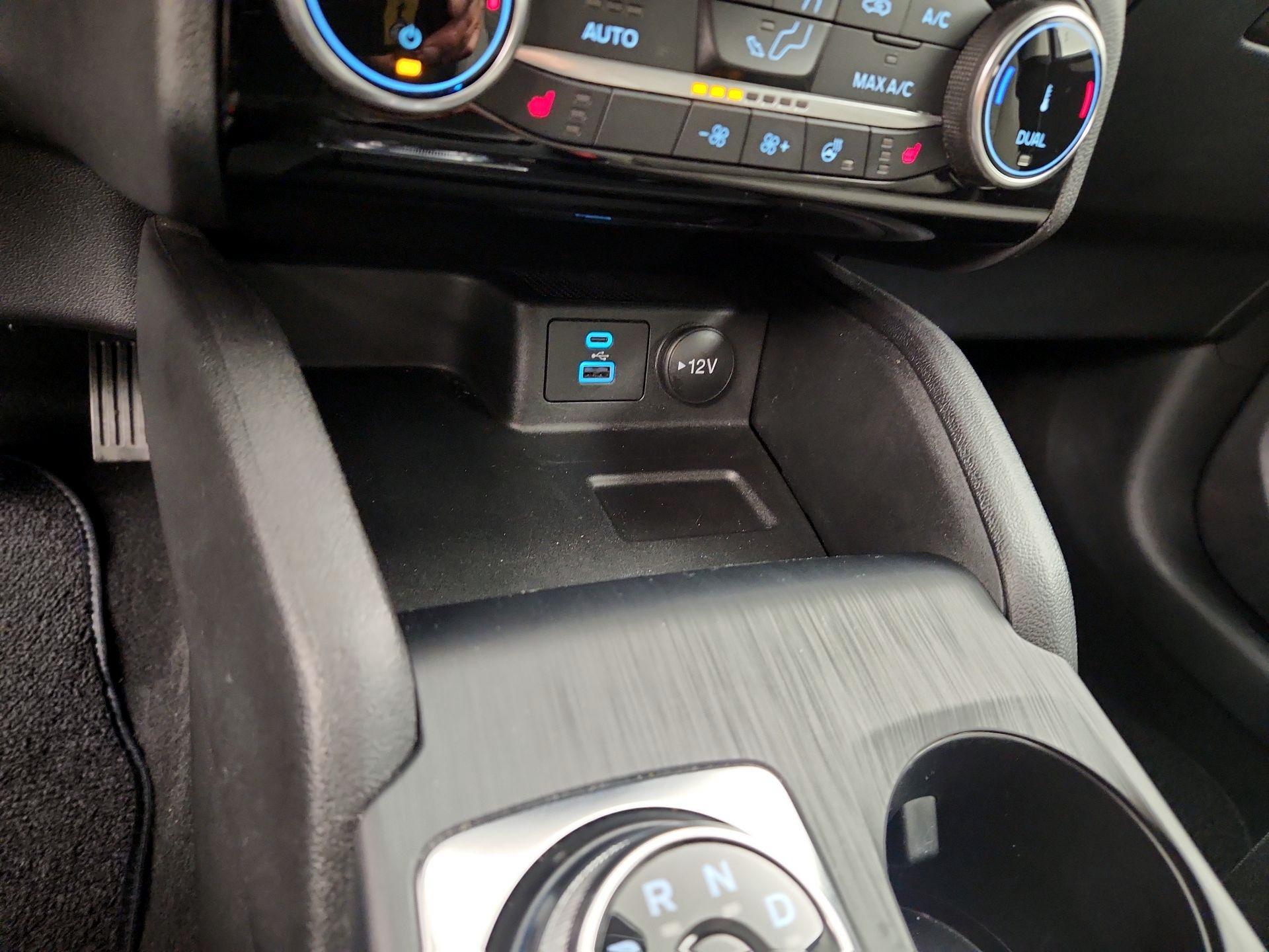 Thumbnail: 2022 Ford Escape - 18