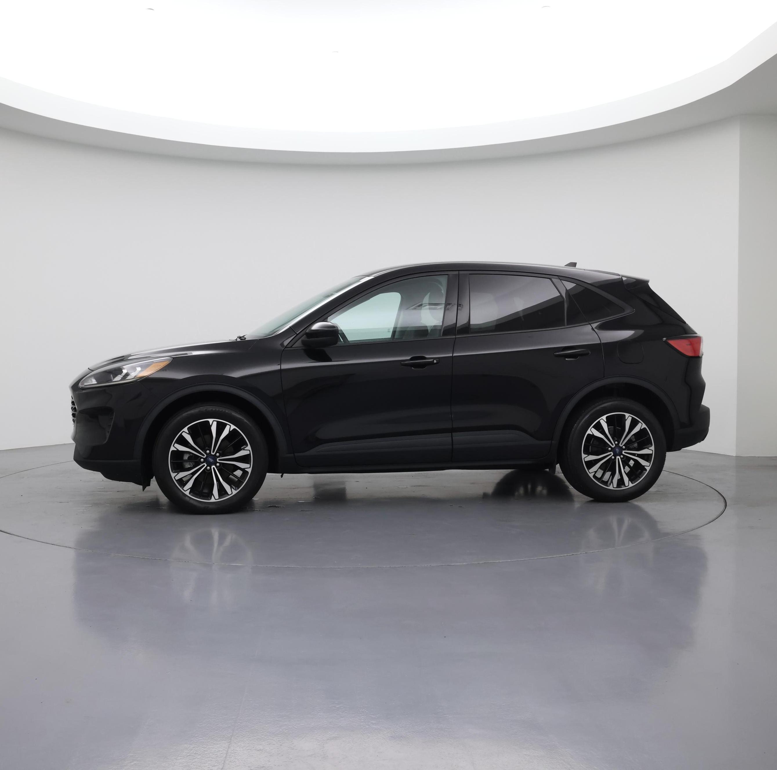 Thumbnail: 2022 Ford Escape - 3