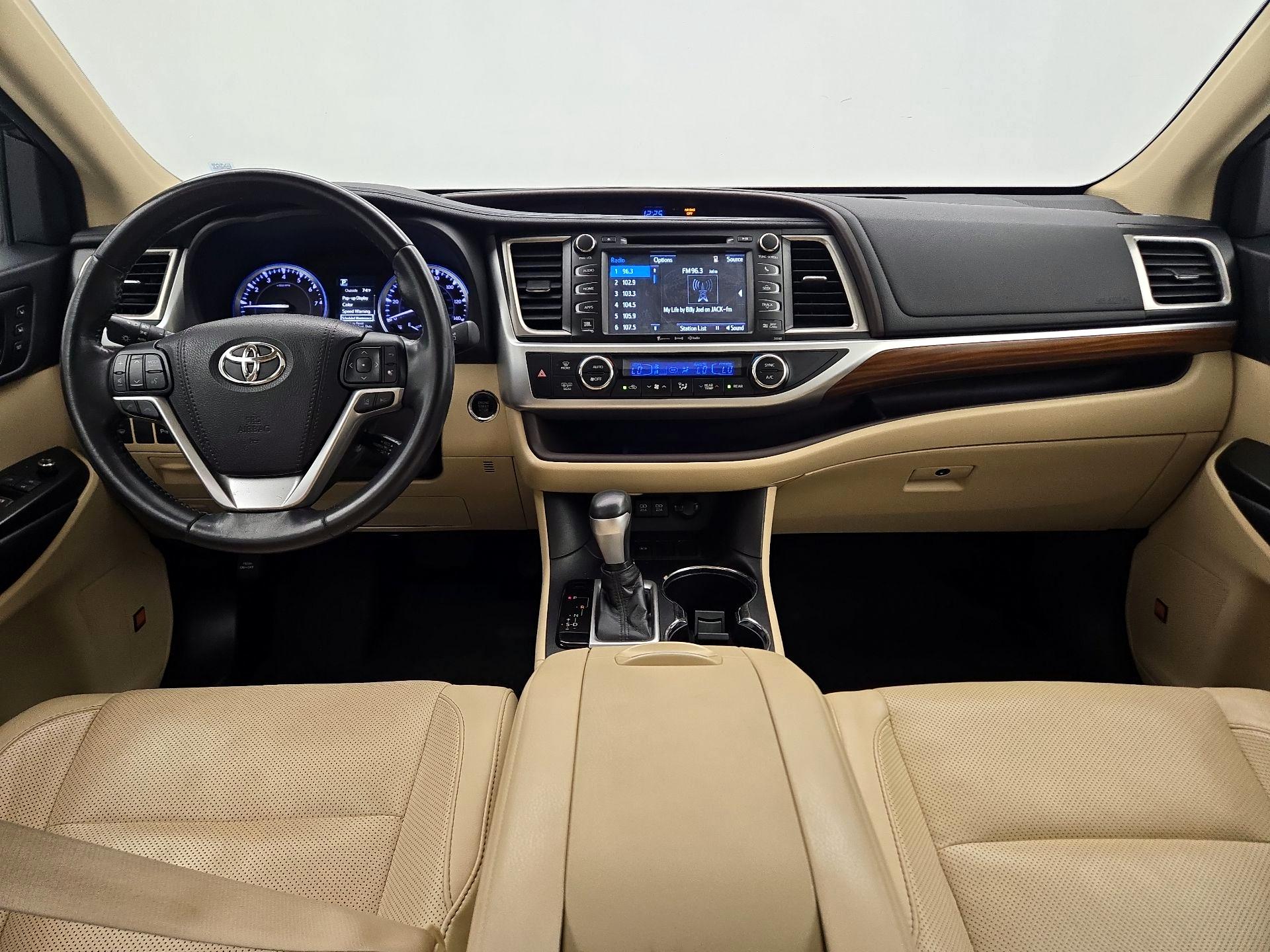 Thumbnail: 2018 Toyota Highlander - 9