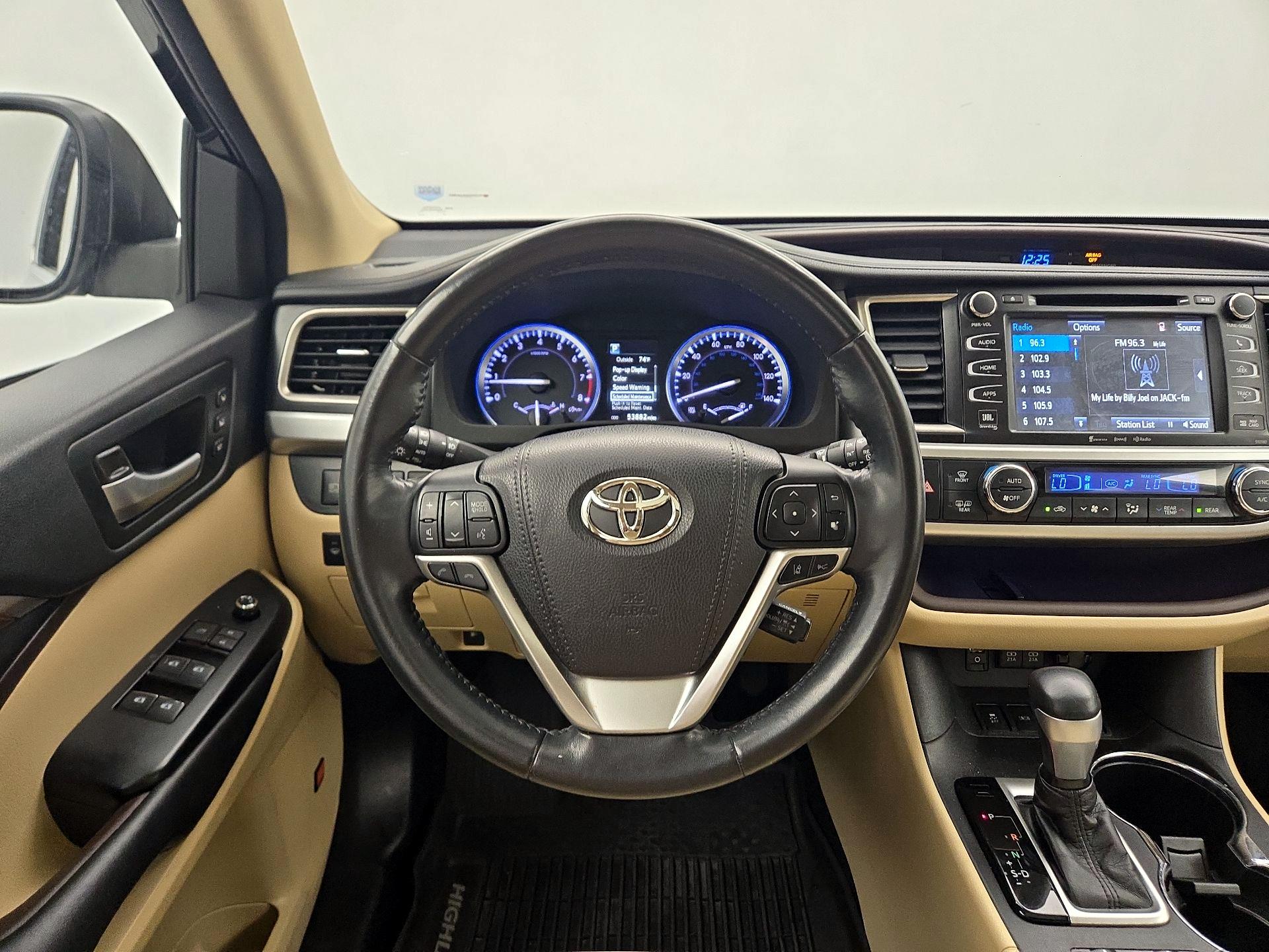 Thumbnail: 2018 Toyota Highlander - 10