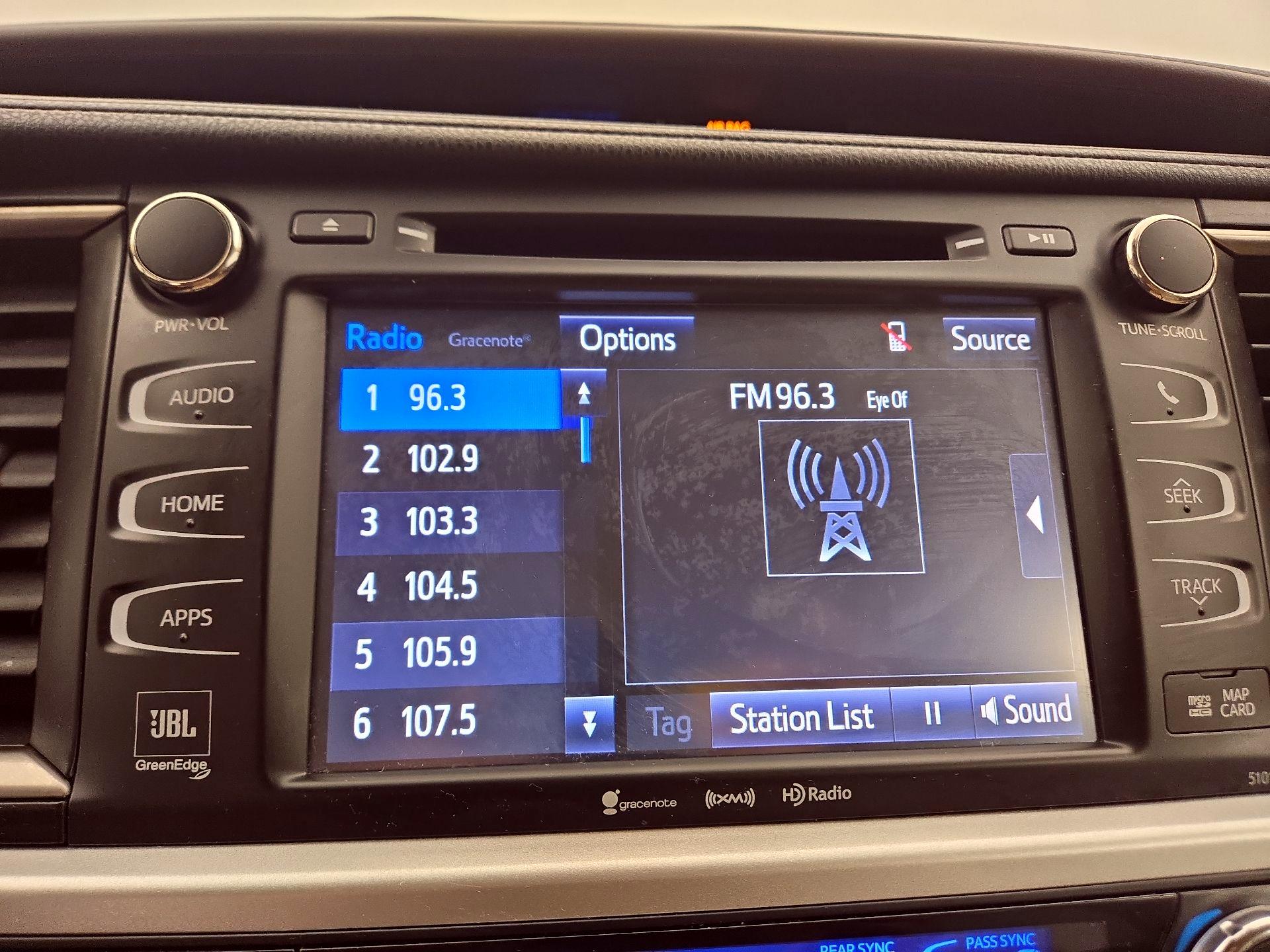Thumbnail: 2018 Toyota Highlander - 15